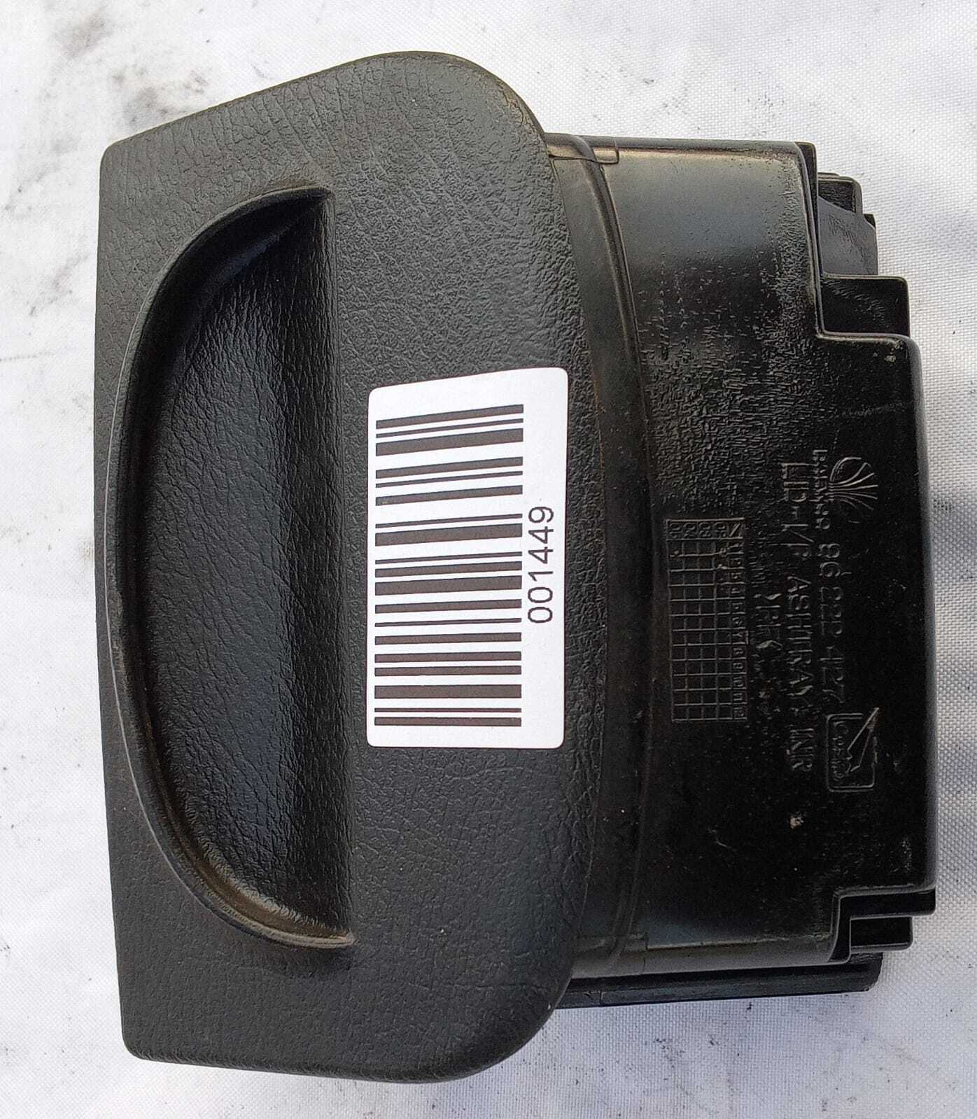 CENICERO DE TABLERO Daewoo Lanos 2003