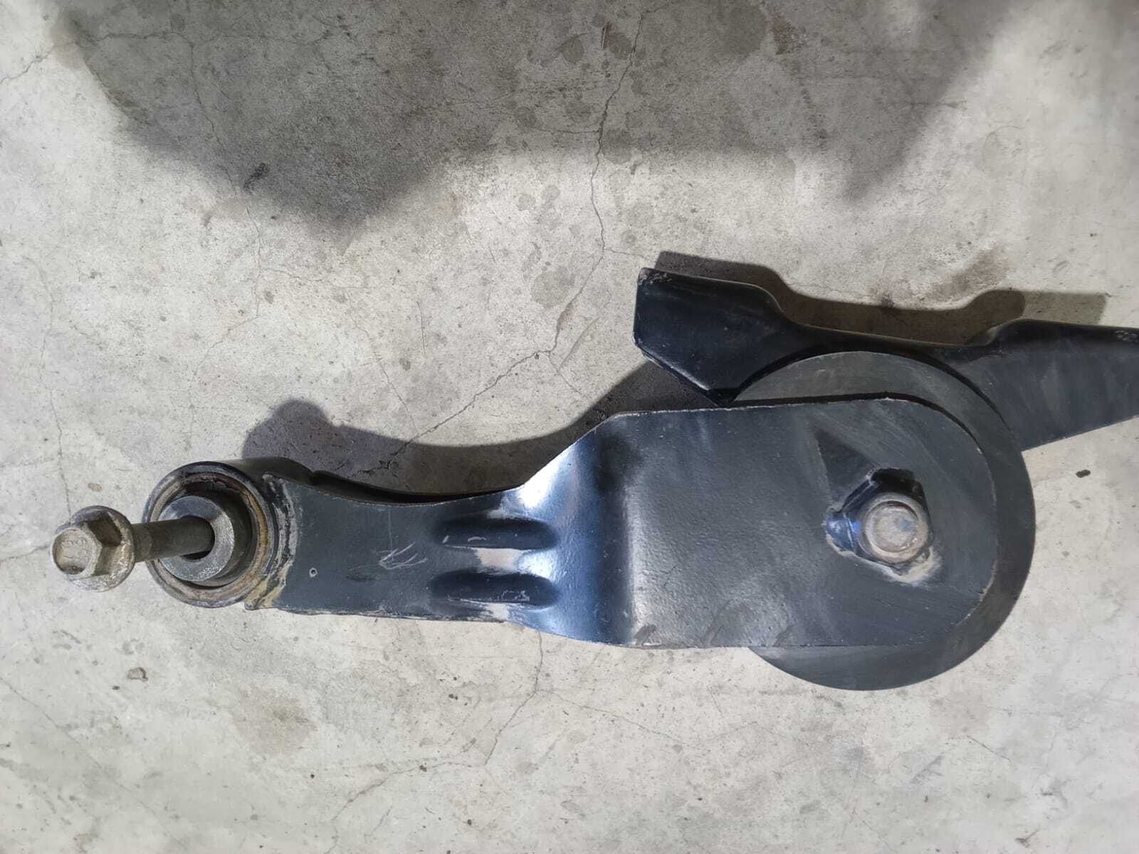 SOPORTE MOTOR Changan CV1 2016