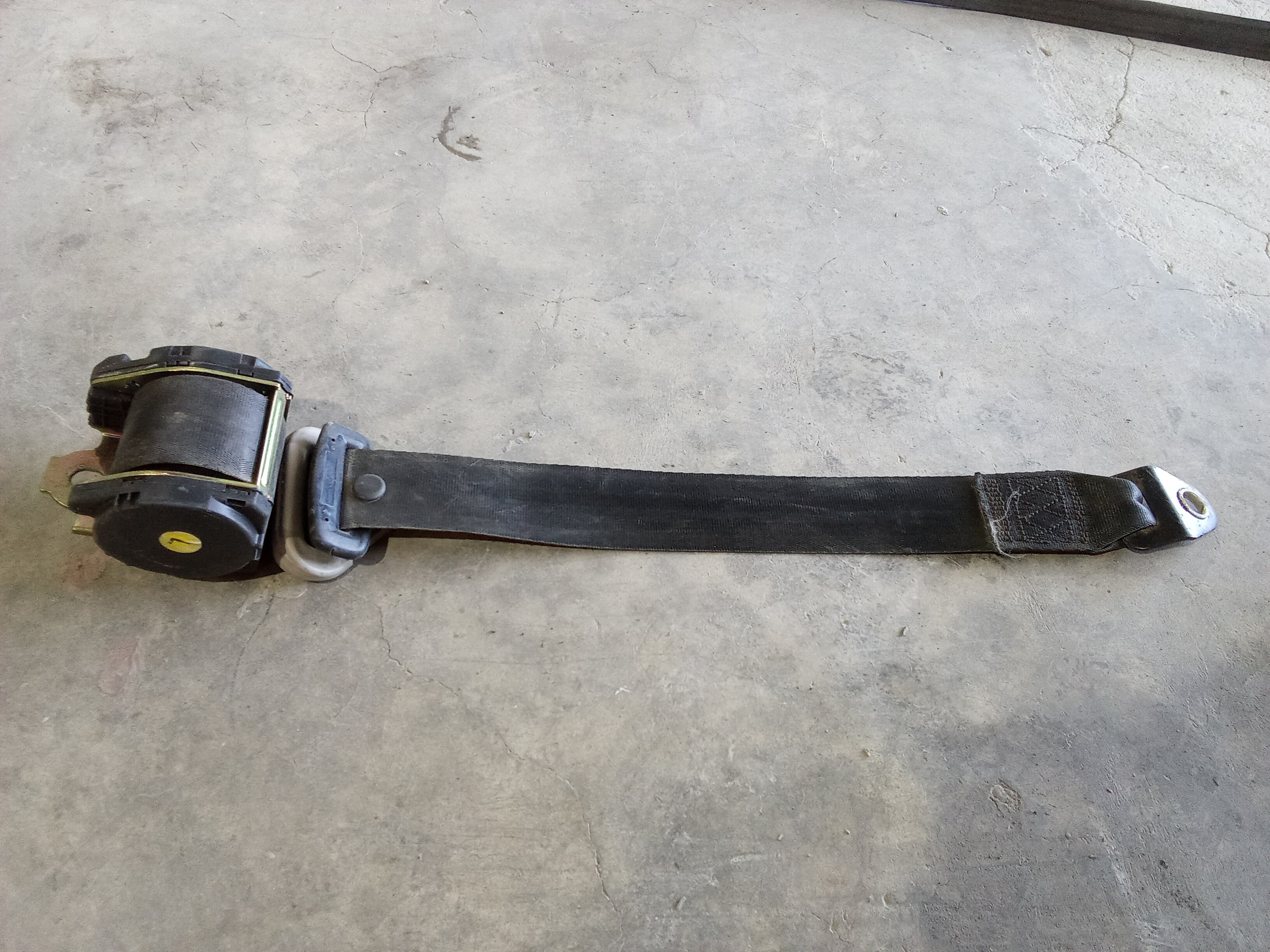 CINTURON DELANTERO IZQUIERDO Changan CV1 2016