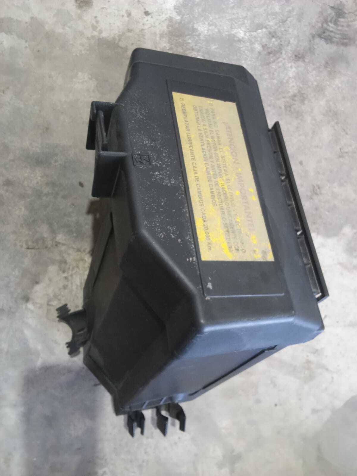 CAJA FUSILERA Renault Megane 2000