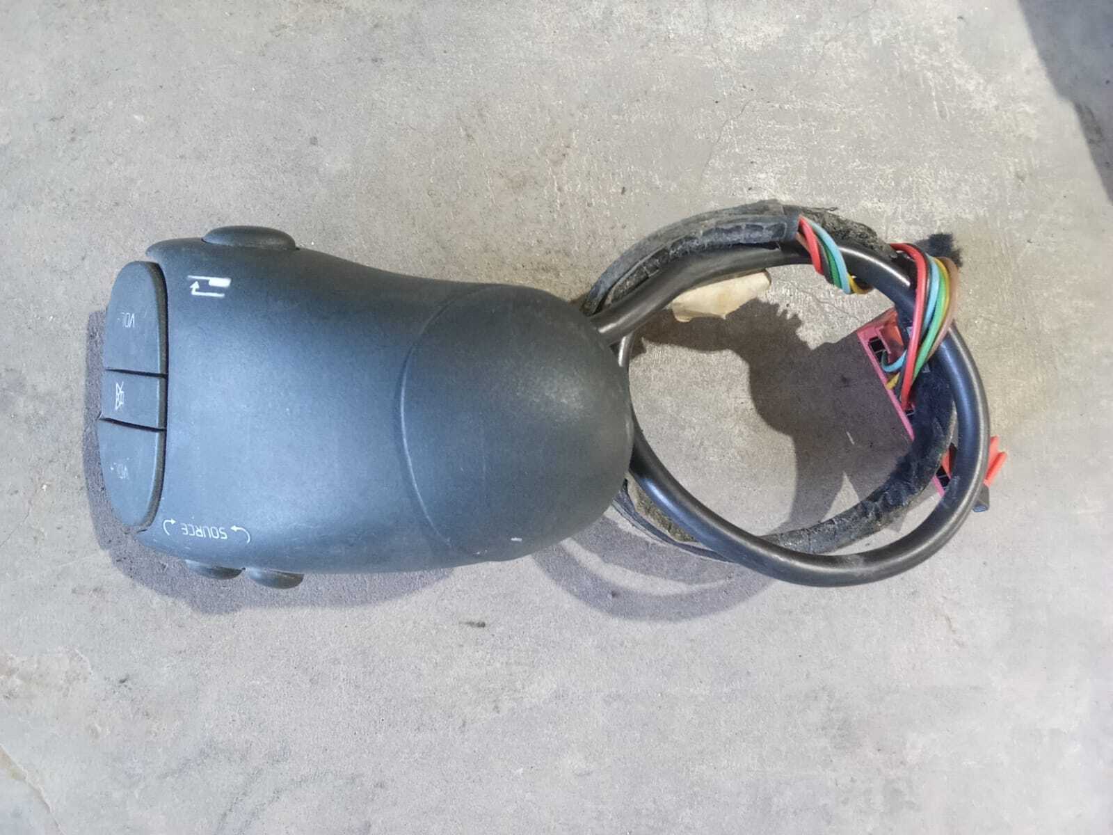 MANDO RADIO Renault Megane 2000