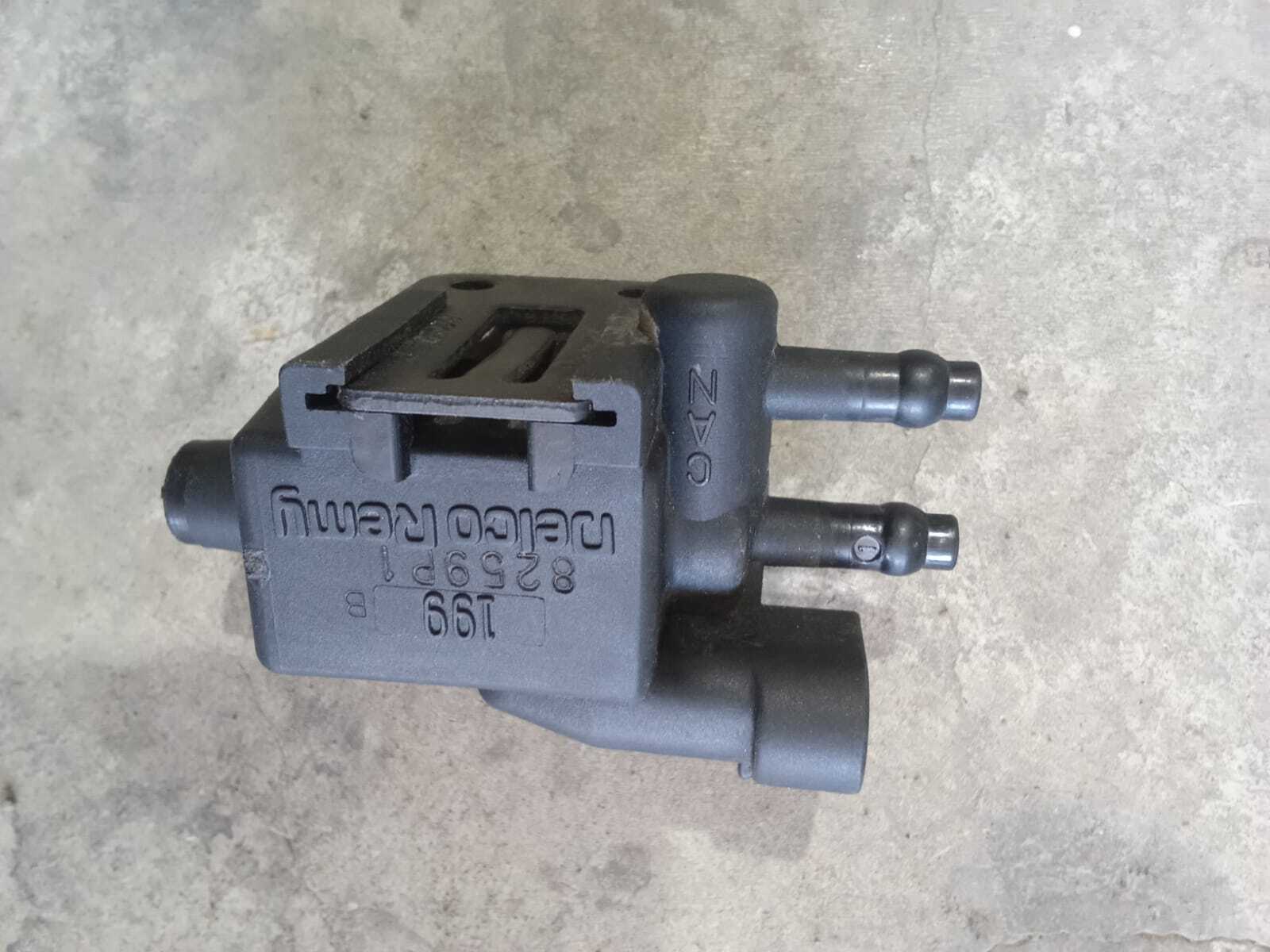 BOMBA Renault Megane 2000