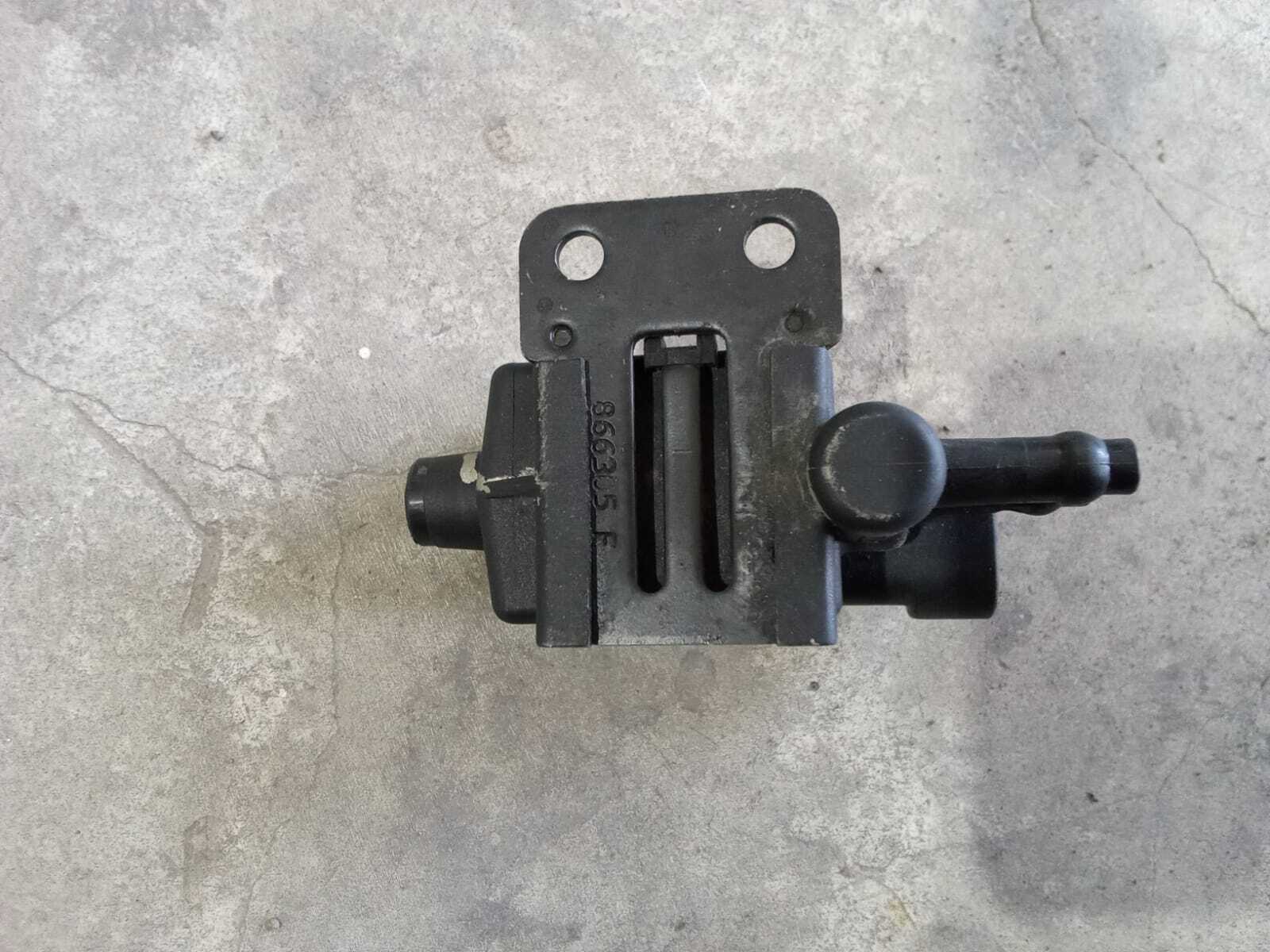 BOMBA Renault Megane 2000