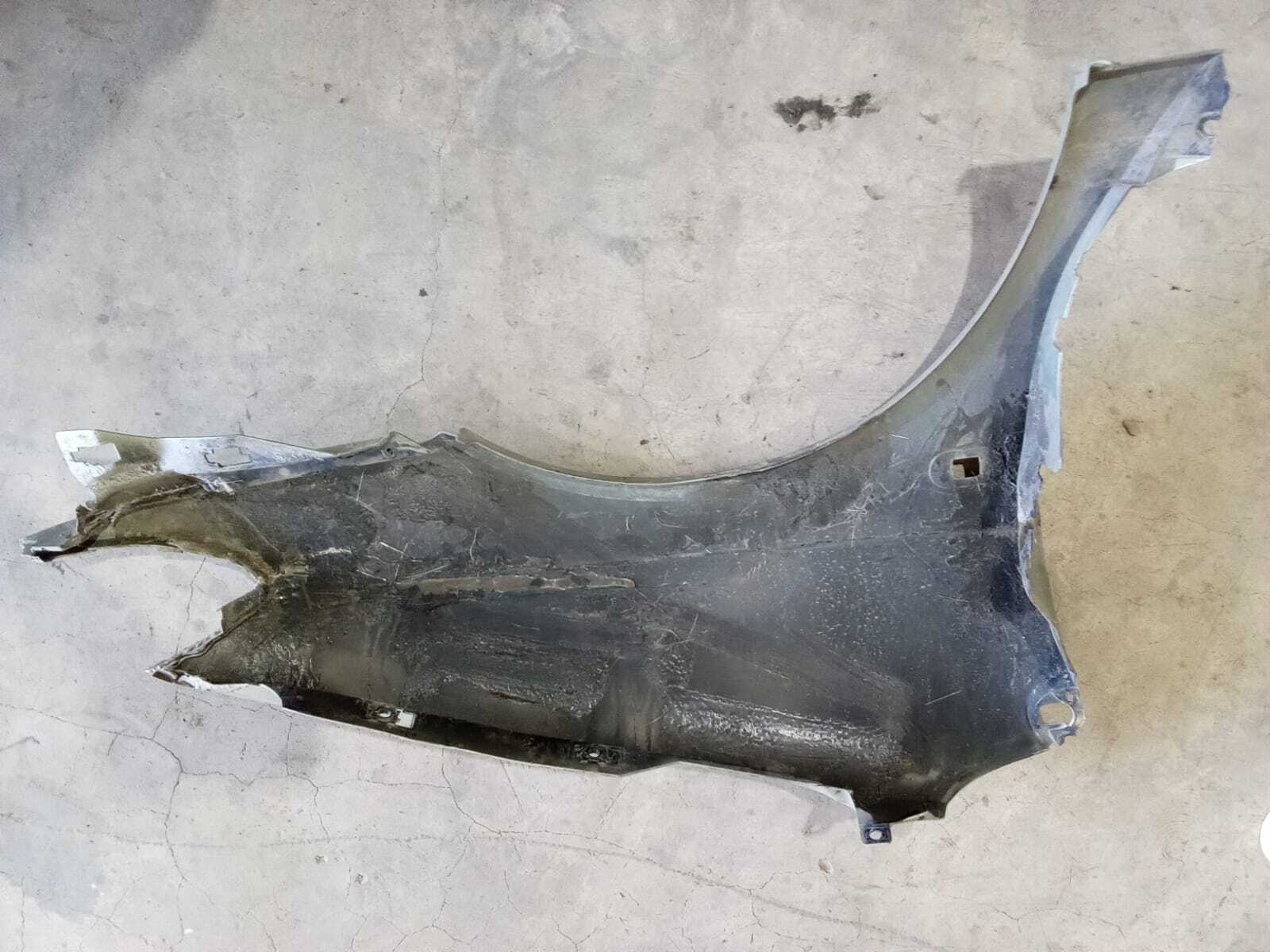 TAPABERRO DELANTERO IZQUIERDO PLASTICO Renault Megane 2000