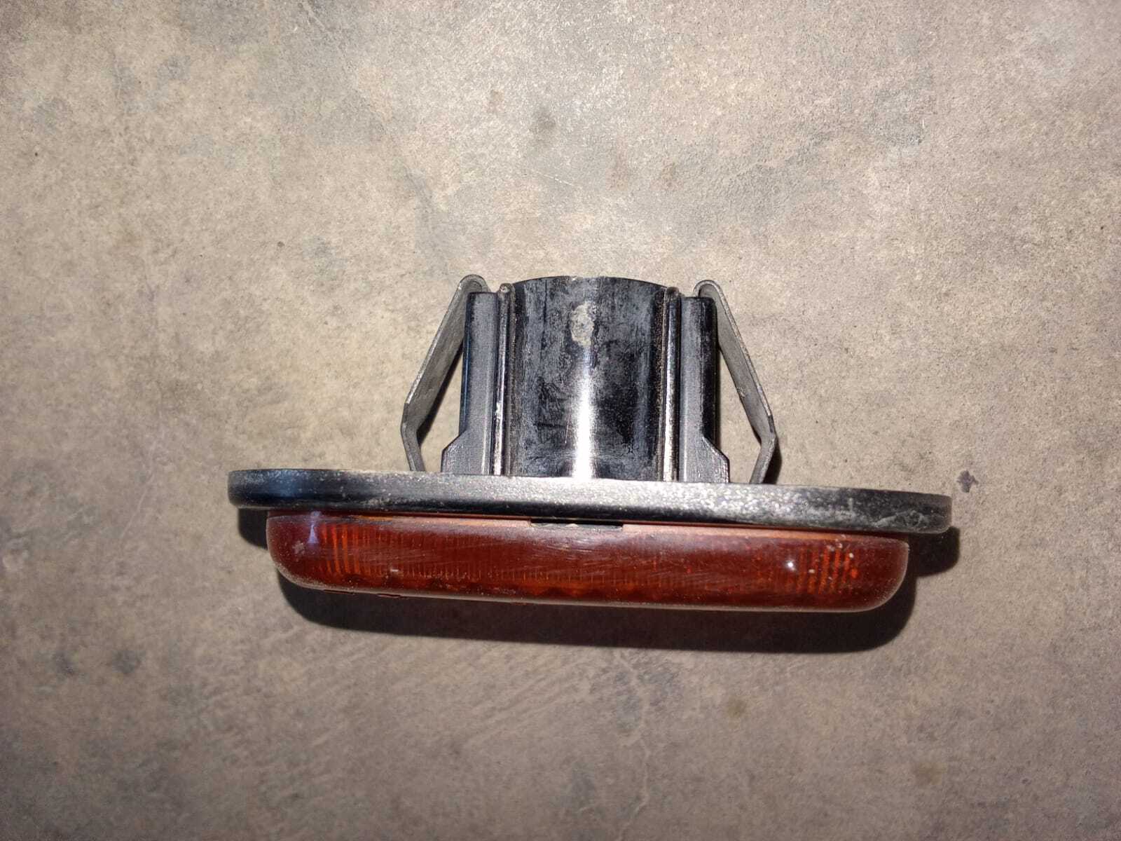 FOCO INTERMITENTE TAPABARRO DELANTERO Renault Megane 2000