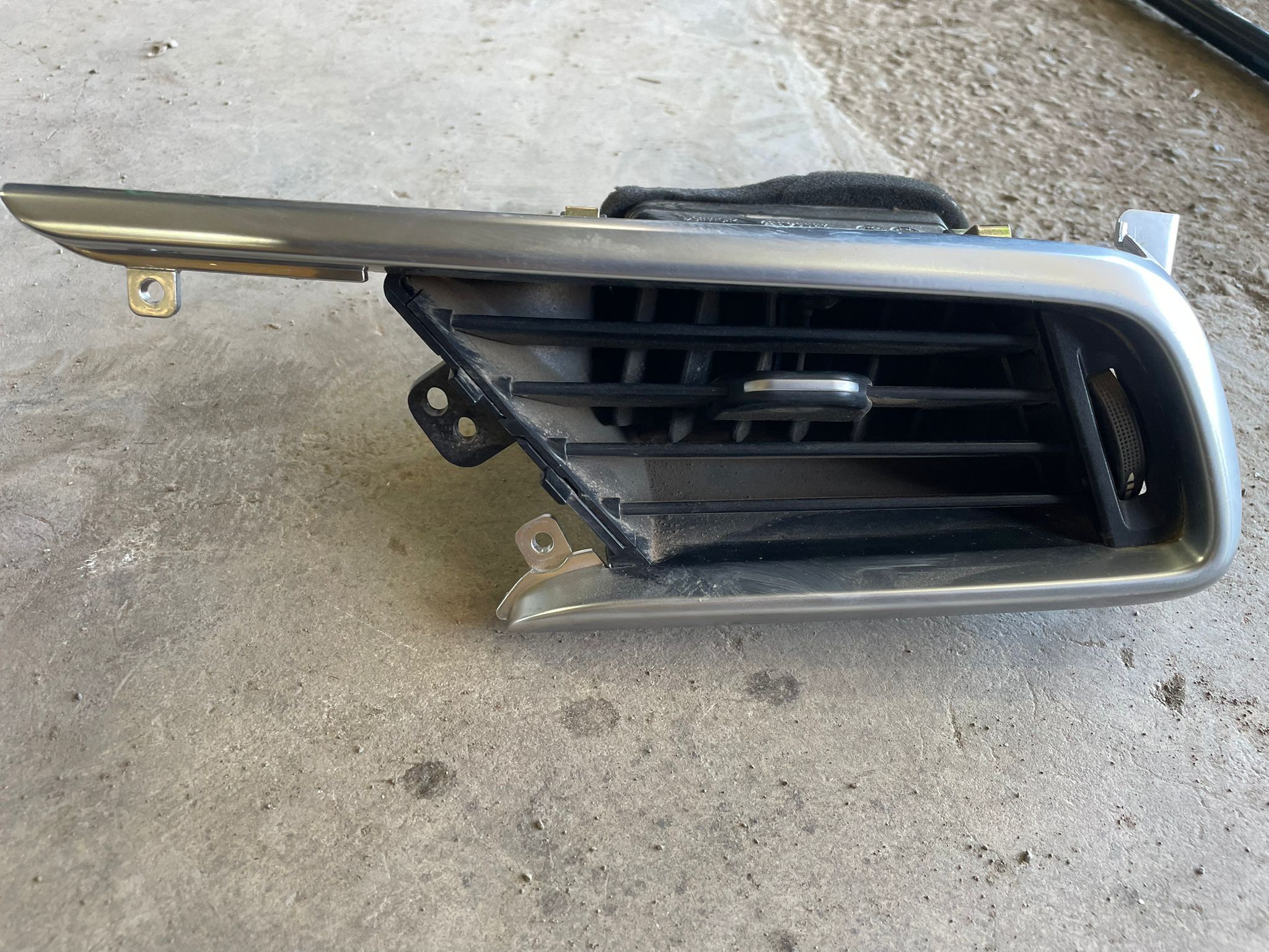 DIFUSOR DERECHO CON BISEL Chevrolet Captiva 2021