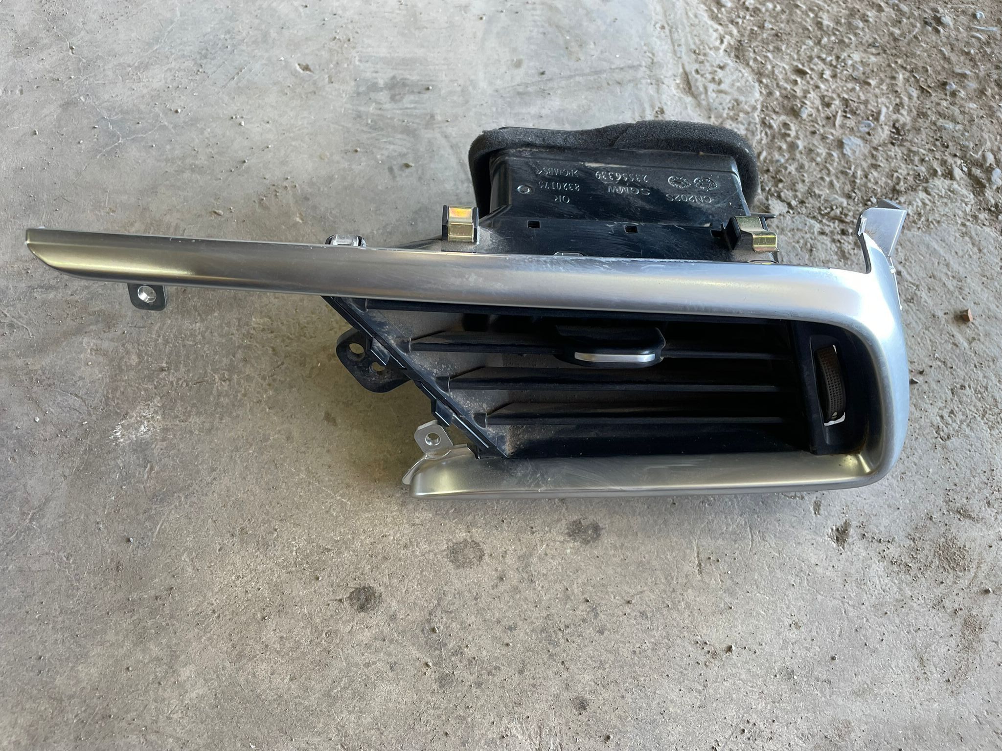 DIFUSOR DERECHO CON BISEL Chevrolet Captiva 2021