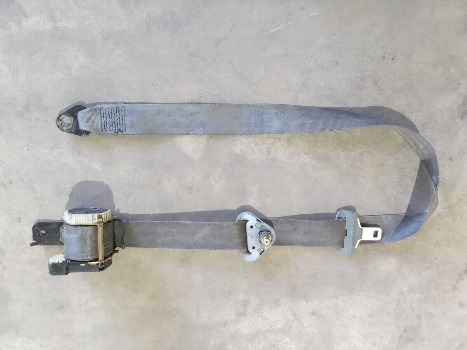 CINTURON DE SEGURIDAD DELANTERO DERECHO Renault Megane 2000