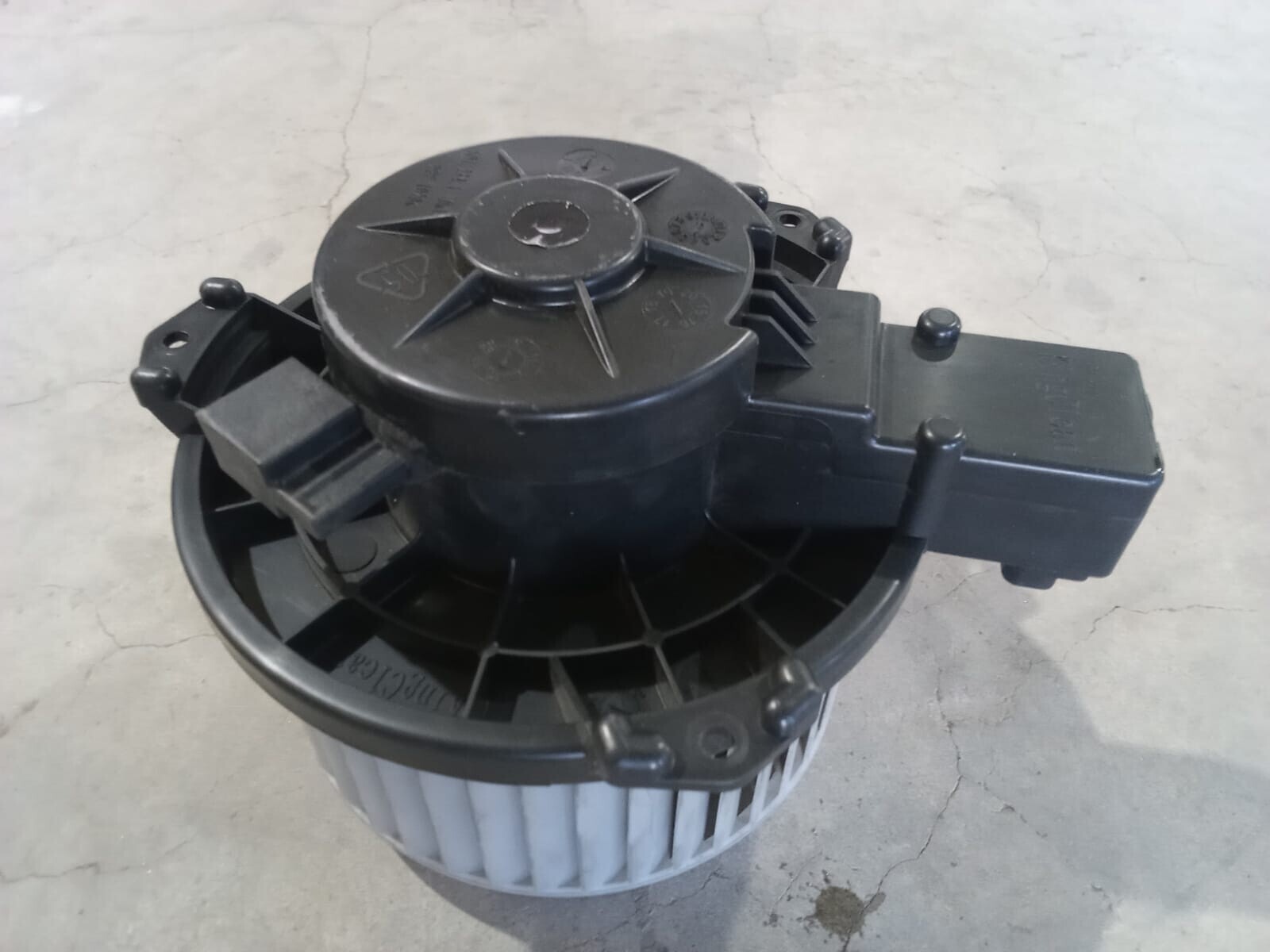 MOTOR CENTRAL CALEFACCION Chevrolet Captiva 2021