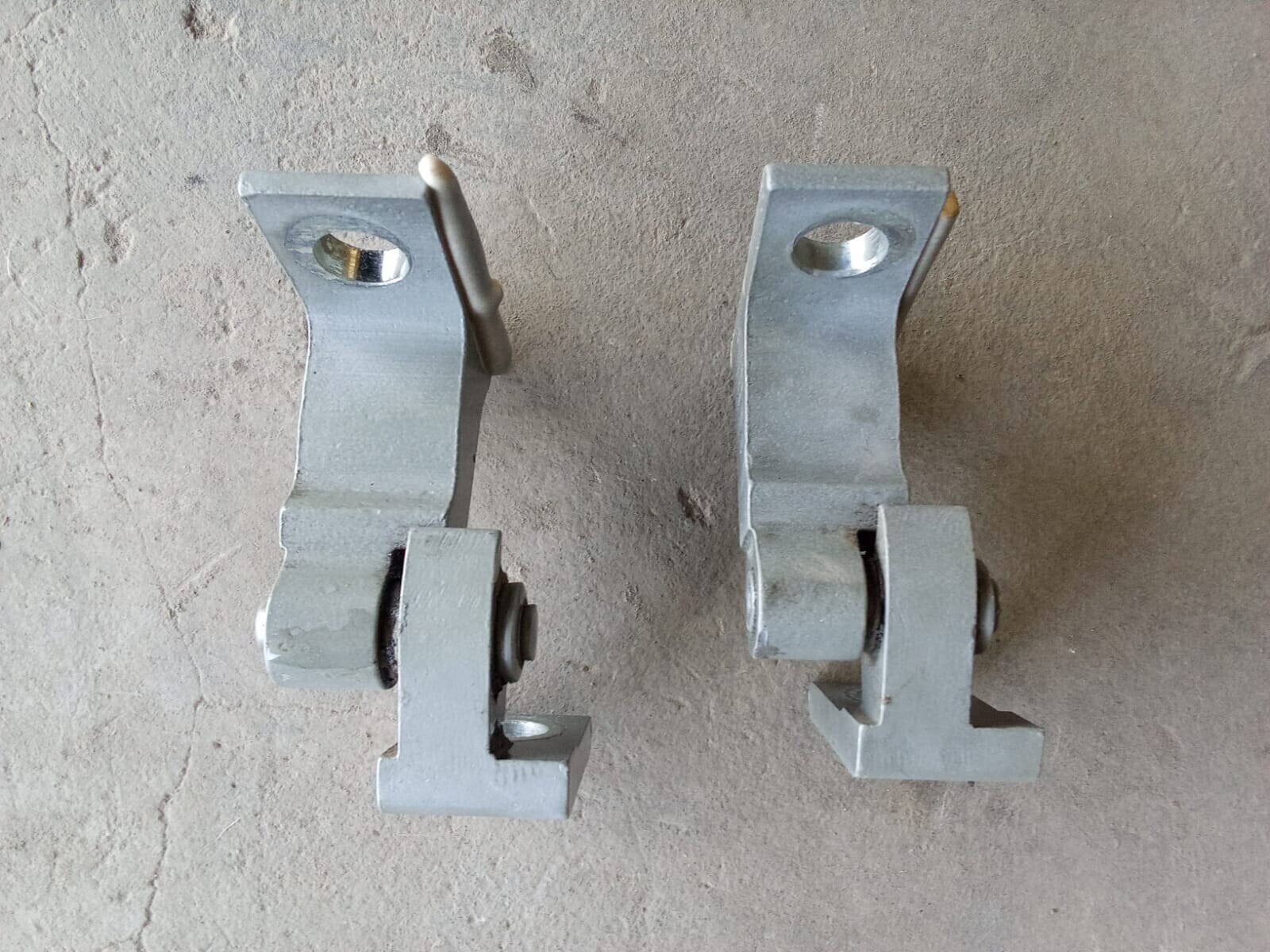 BISAGRAS PUERTA DELANTERA DERECHA Chevrolet Captiva 2021