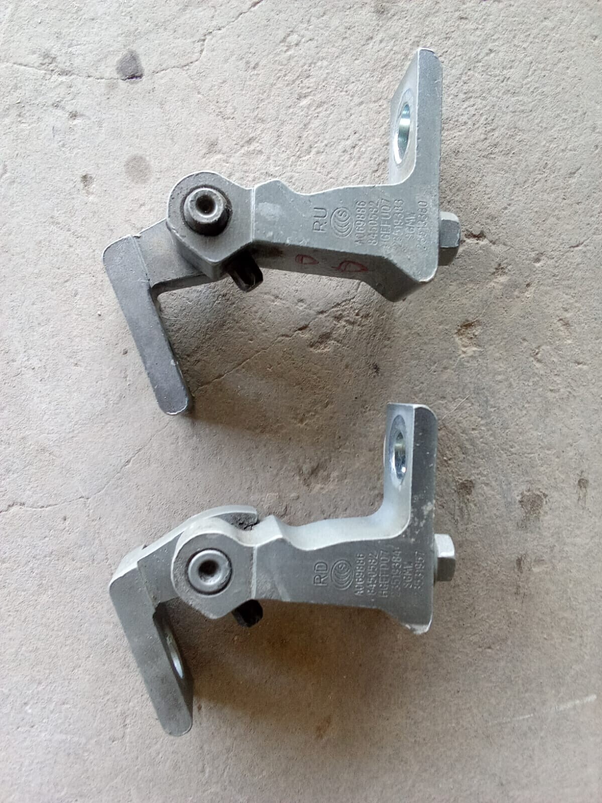 BISAGRAS PUERTA DELANTERA DERECHA Chevrolet Captiva 2021