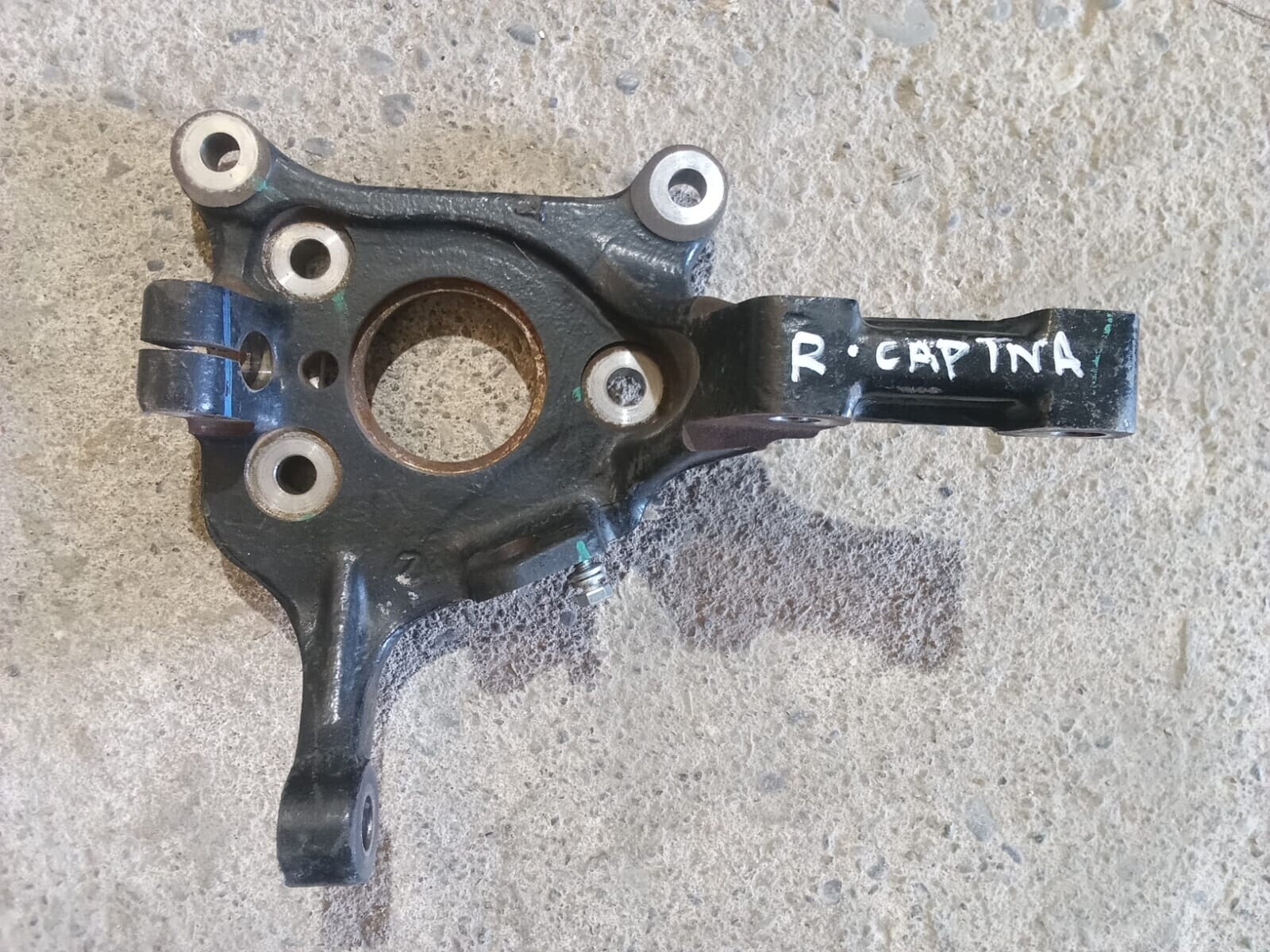 MUÑON DELANTERO DERECHO Chevrolet Captiva 2021