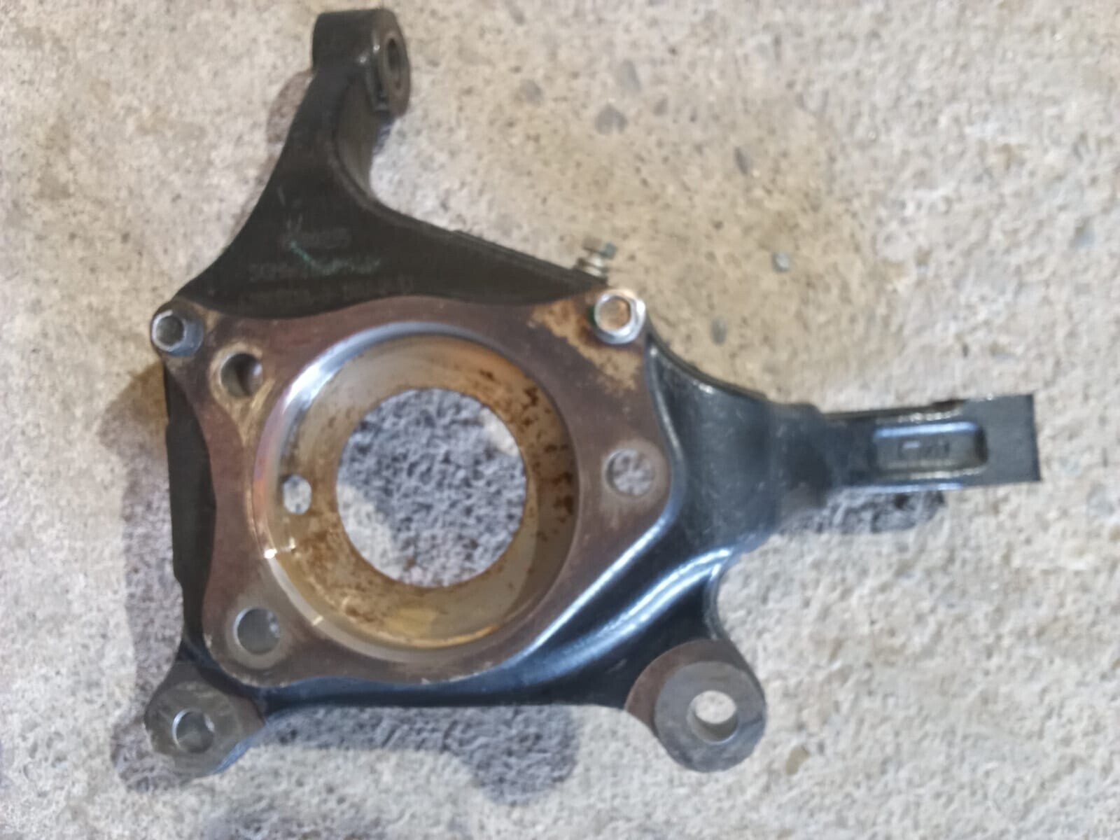 MUÑON DELANTERO DERECHO Chevrolet Captiva 2021
