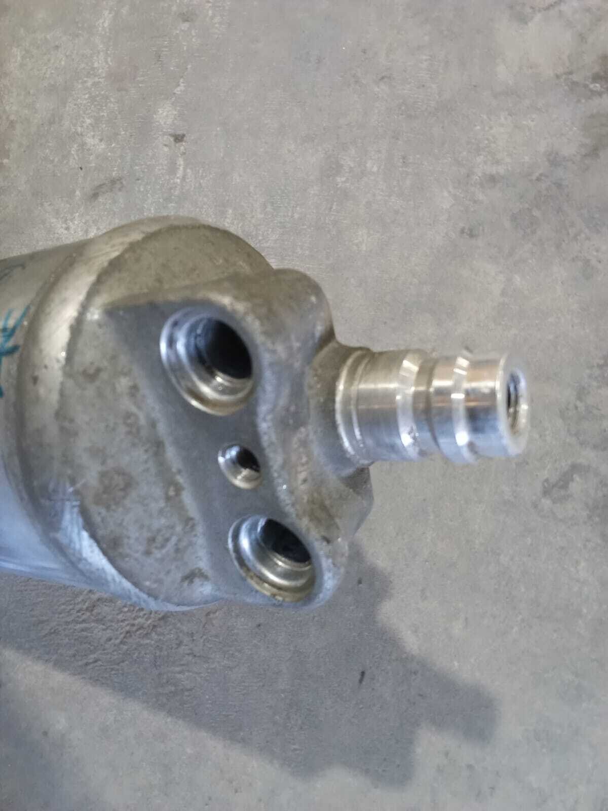 RECIPIENTE GAS A/C Renault Megane 2000