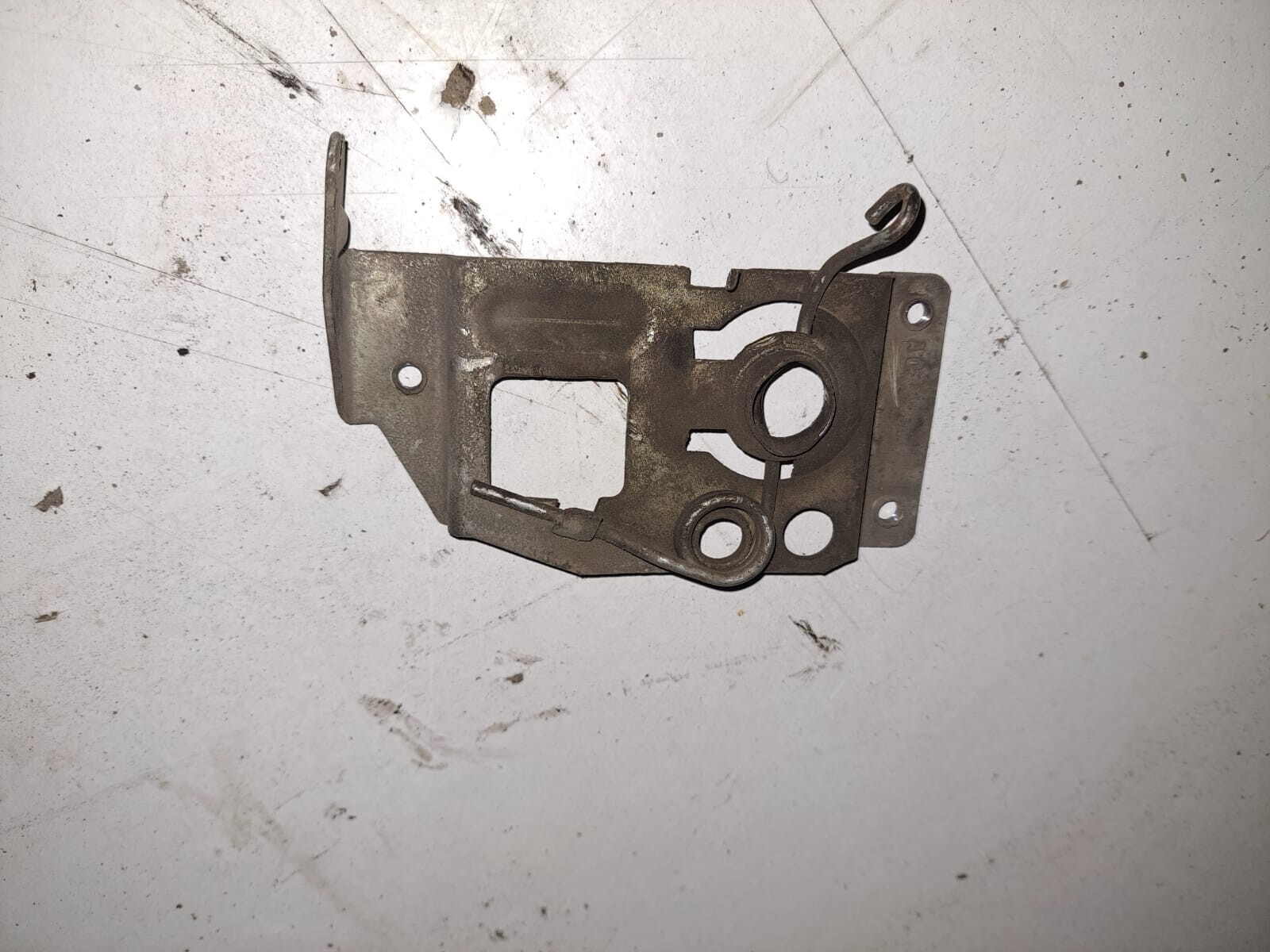 BASE CHAPA CAPOT FRONTAL Fiat PALIO EDX 13 2000