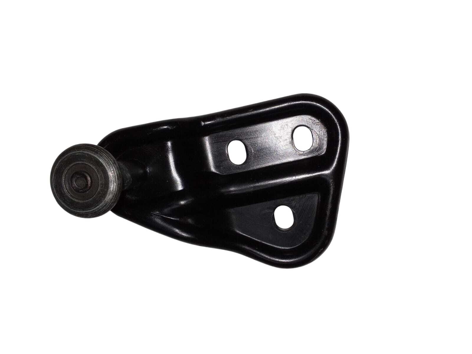 FIJACION ASIENTO TRASERO Fiat punto 75 1998