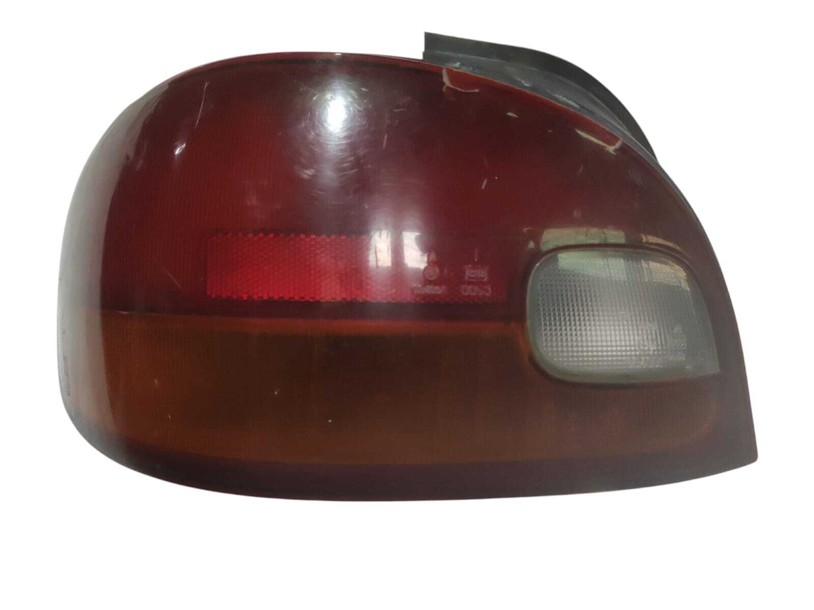 FOCO TRASERO IZQUIERDO Hyundai Accent 1996