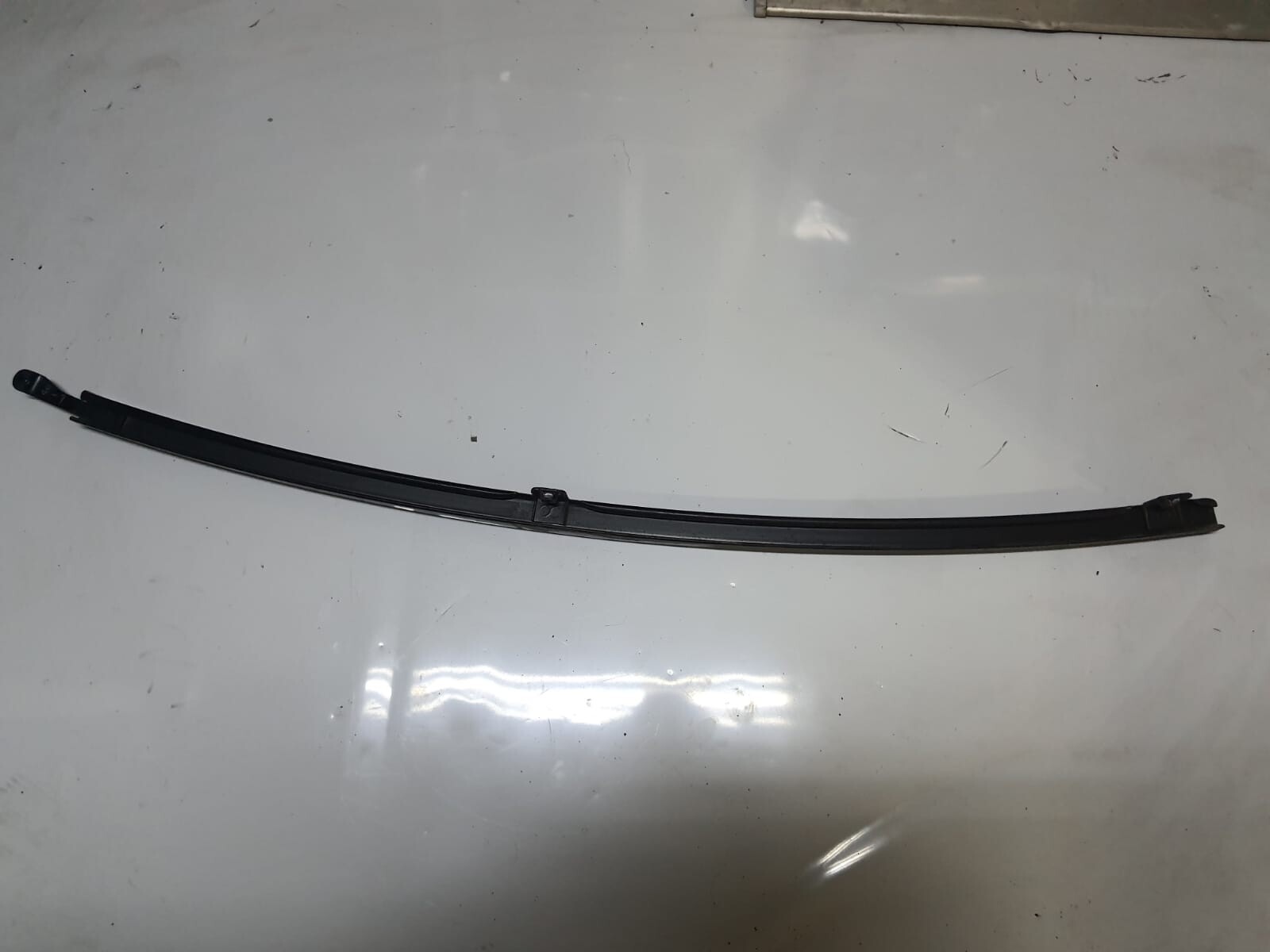 RIEL DE VIDRIO PUERTA TRAS IZQ Suzuki Alto 2015