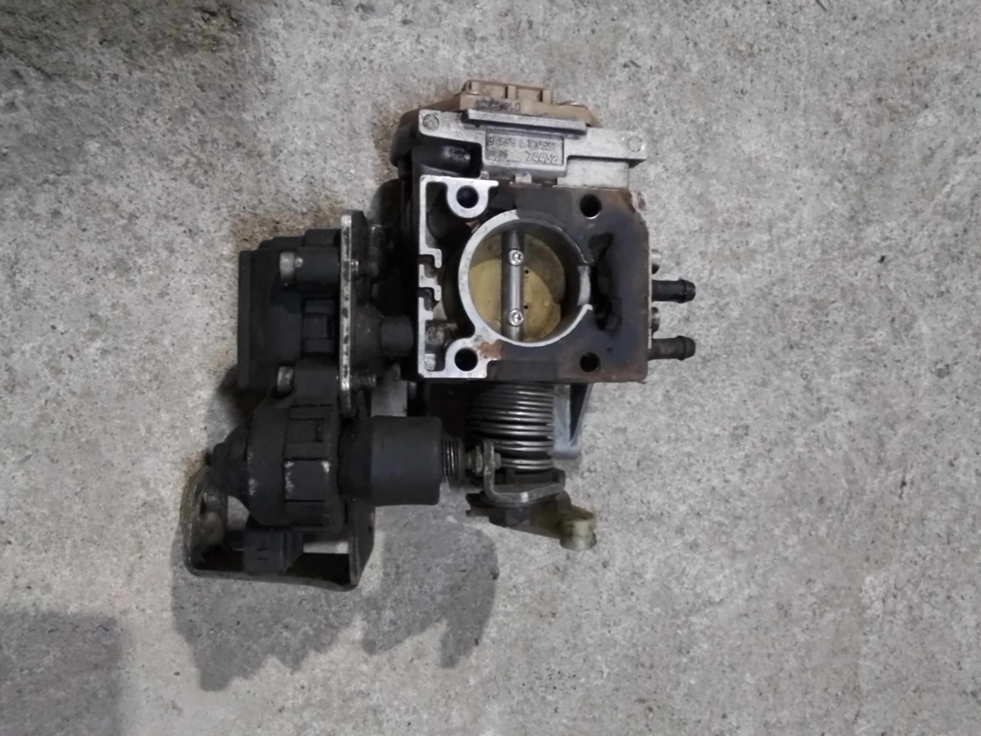 CUERPO DE ACELERACION Renault Clio 1998