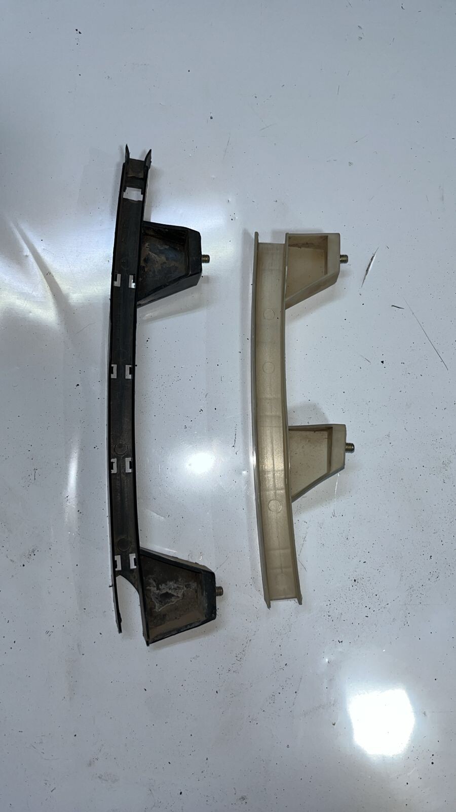 RIEL VIDRIO PUERTA DELANTERA DERECHA Fiat PALIO EDX 13 2000