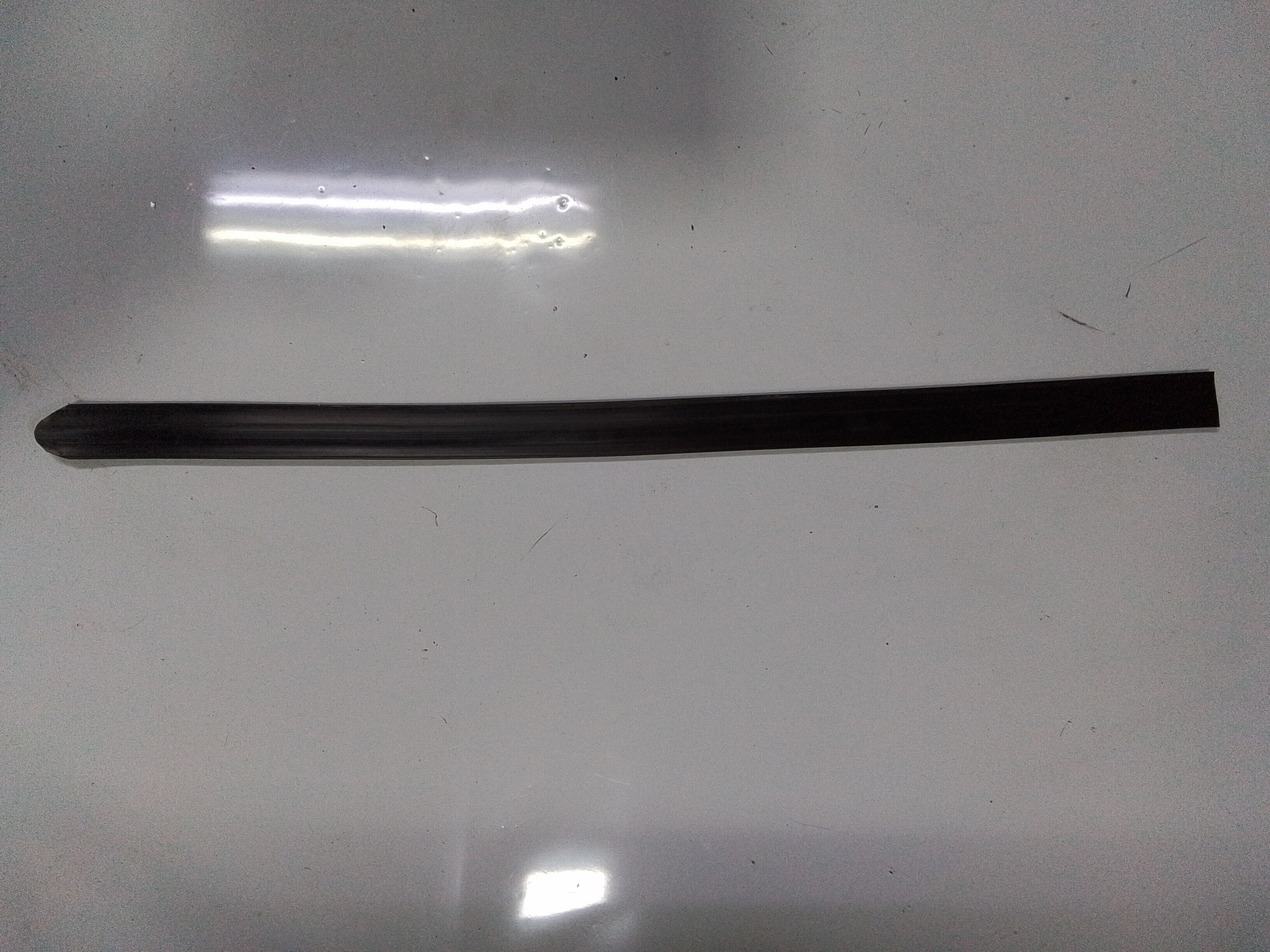 MOLDURA EXTERIOR PUERTA TRASERA DERECHA Chevrolet Aveo 2006