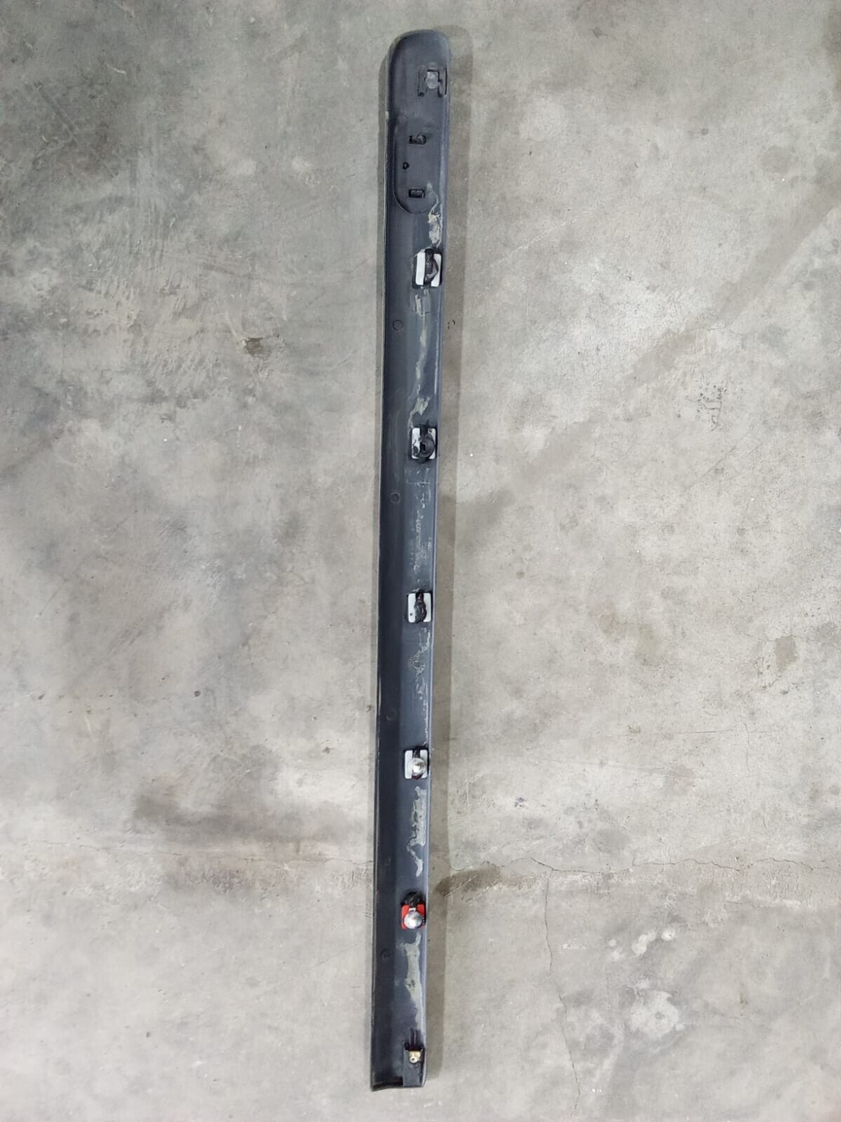 MOLDURA EXTERIOR PUERTA DELANTERA DERECHA Renault Clio 1998