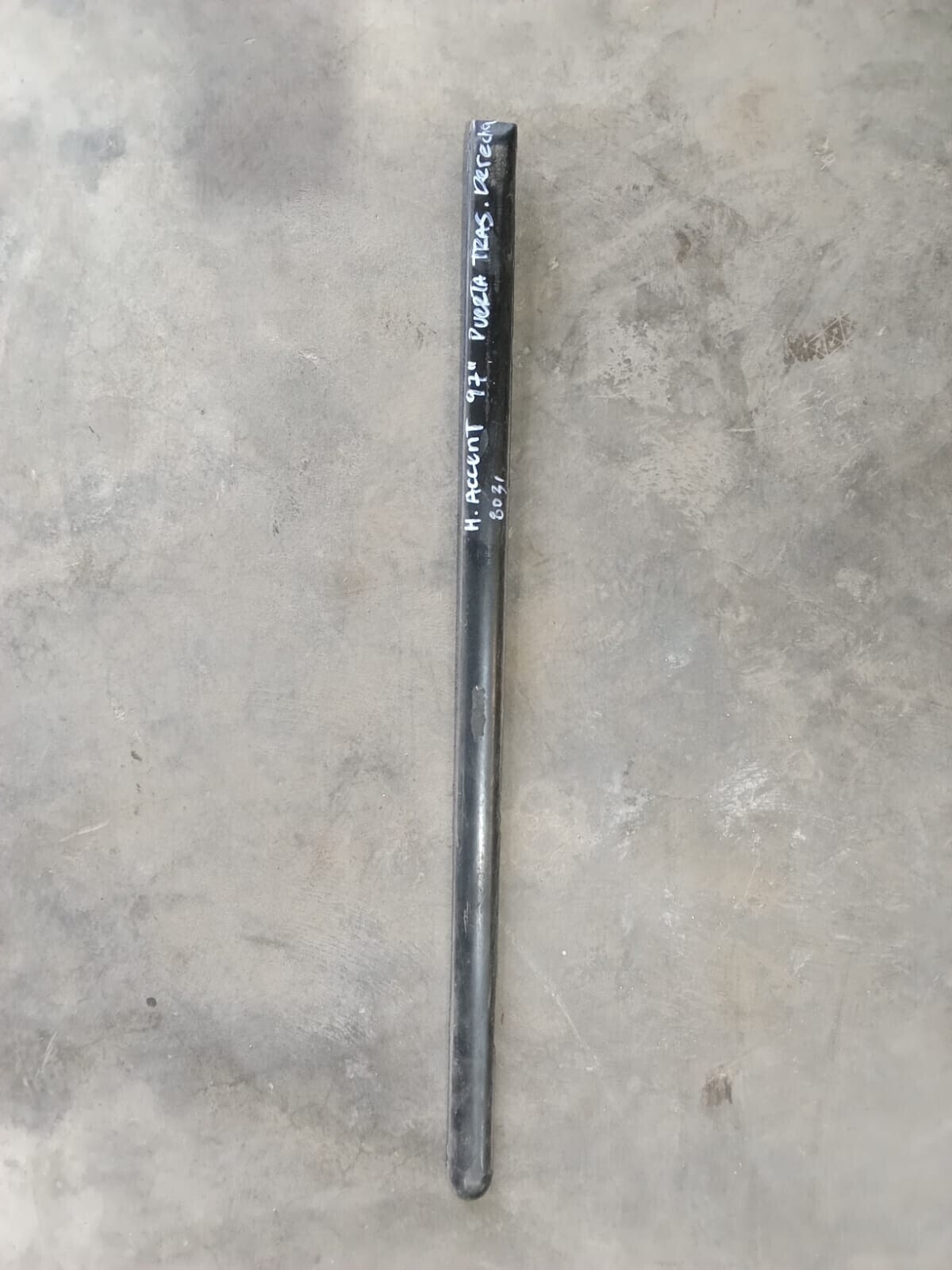 MOLDURA EXTERIOR PUERTA TRASERA DERECHA Hyundai Accent 1997
