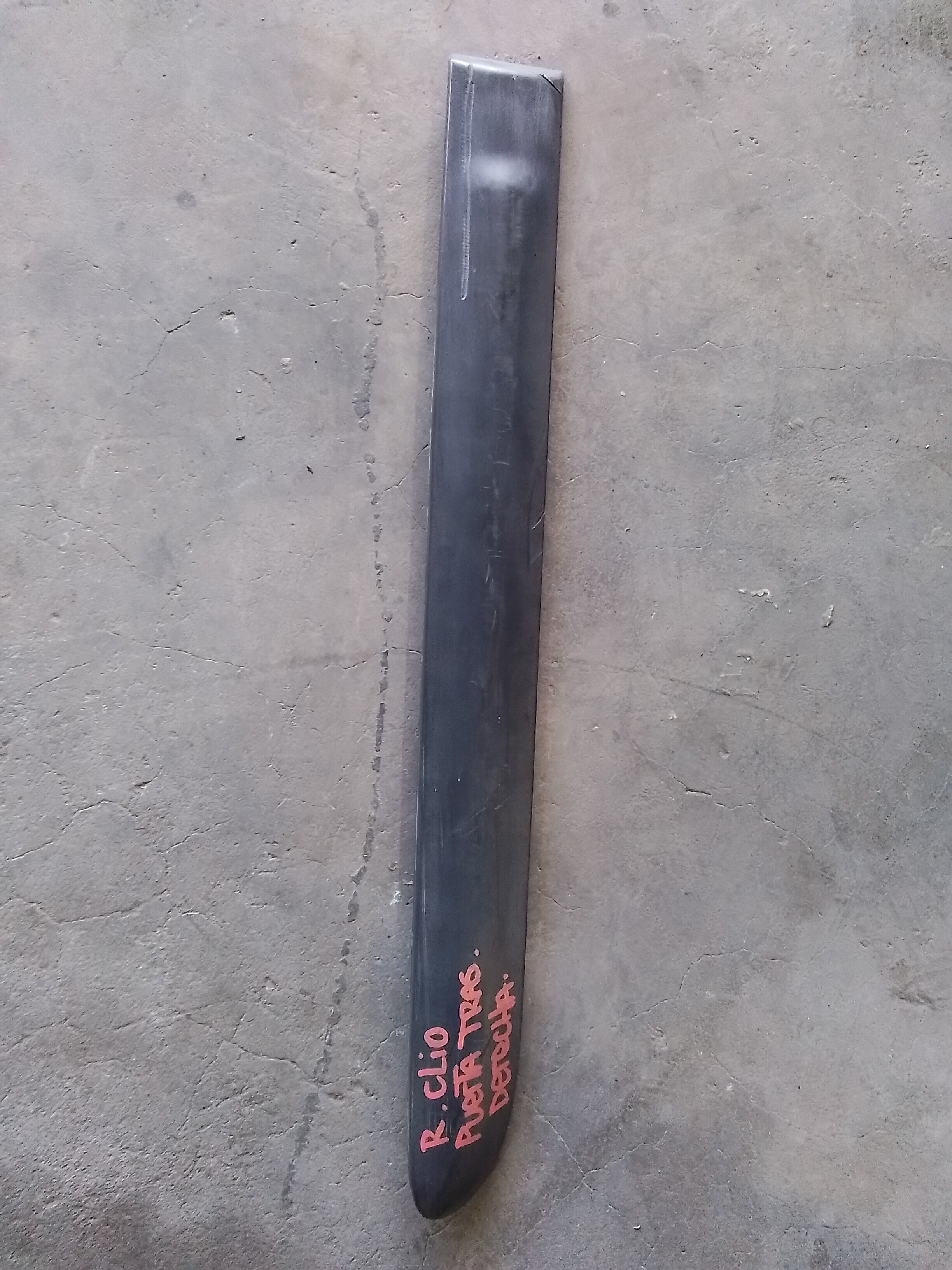 MOLDURA EXTERIOR PUERTA TRASERA DERECHA Renault Clio 1998