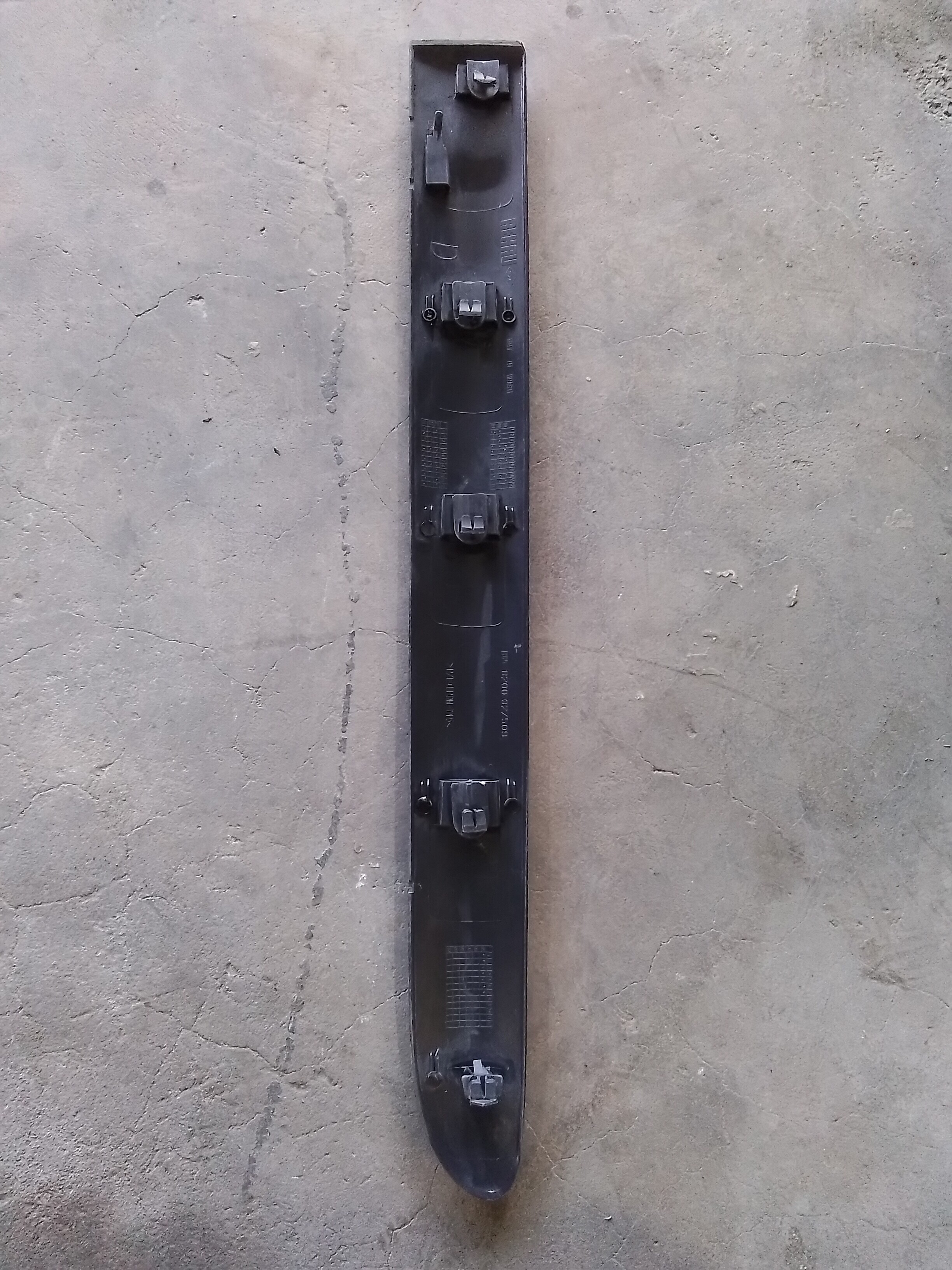 MOLDURA EXTERIOR PUERTA TRASERA DERECHA Renault Clio 1998