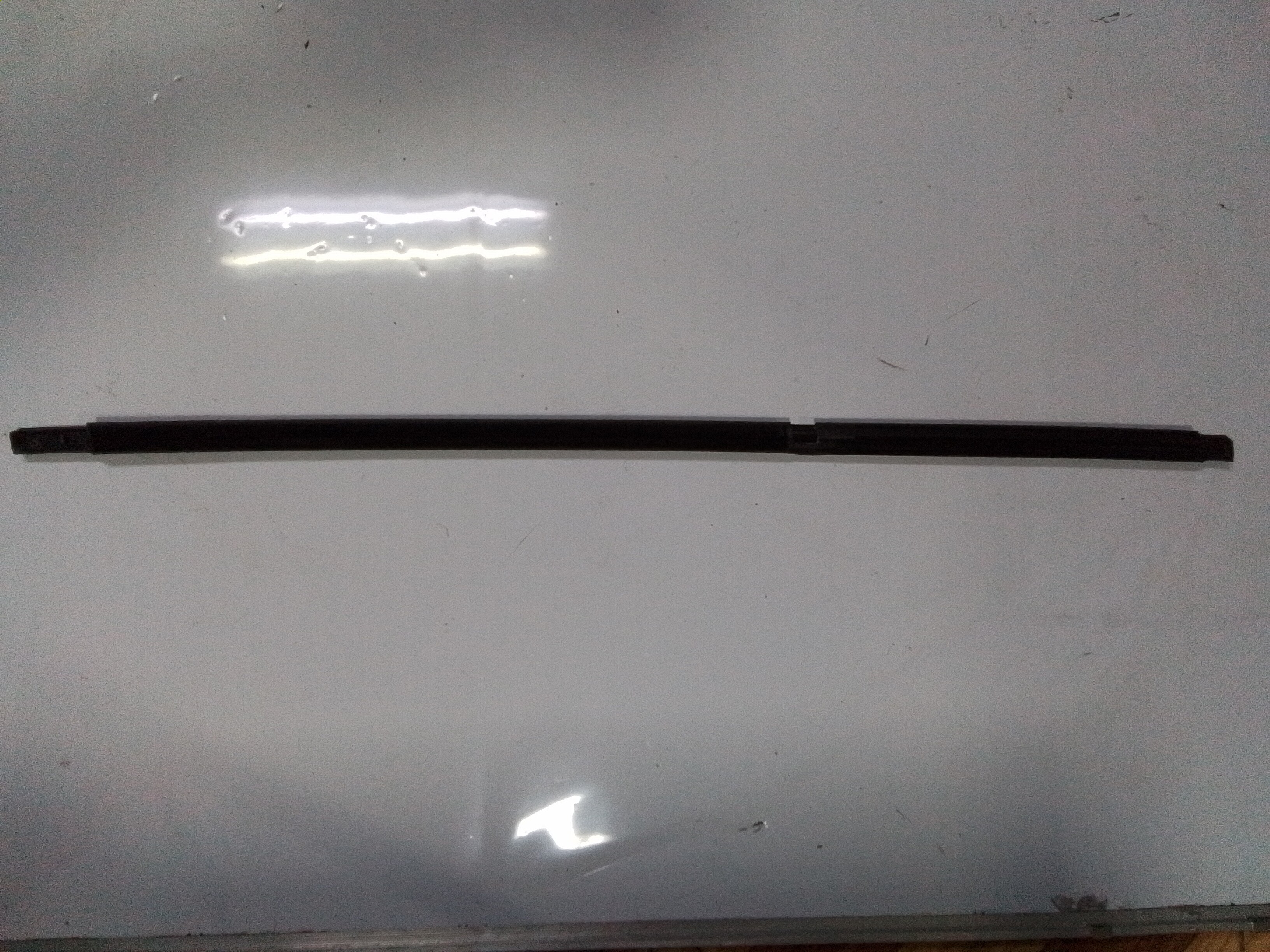 BOTA AGUA PUERTA TRASERA IZQUIERDA Mitsubishi Galant 2006
