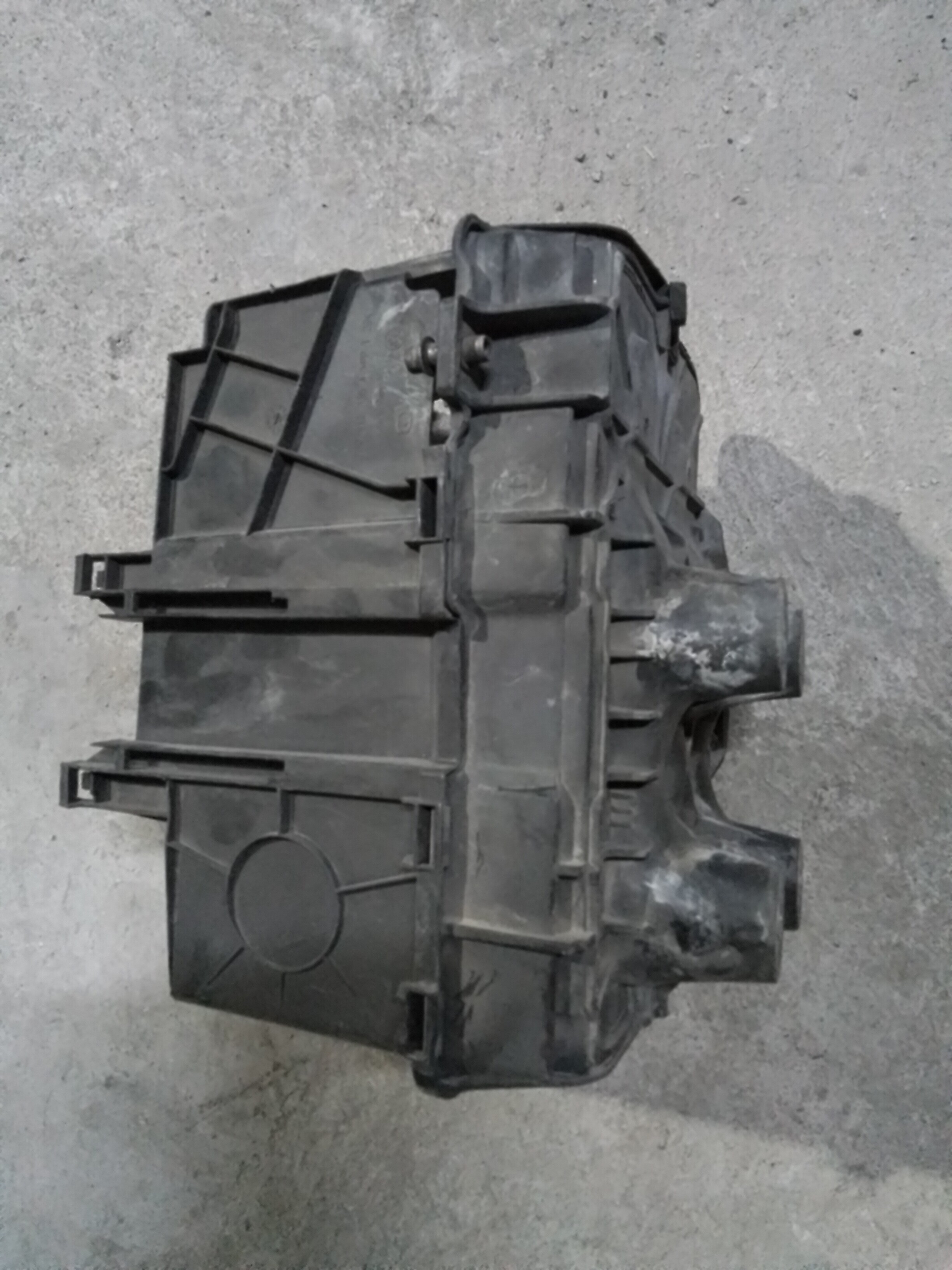 SOPORTE BASE BATERIA Volkswagen gol 1998