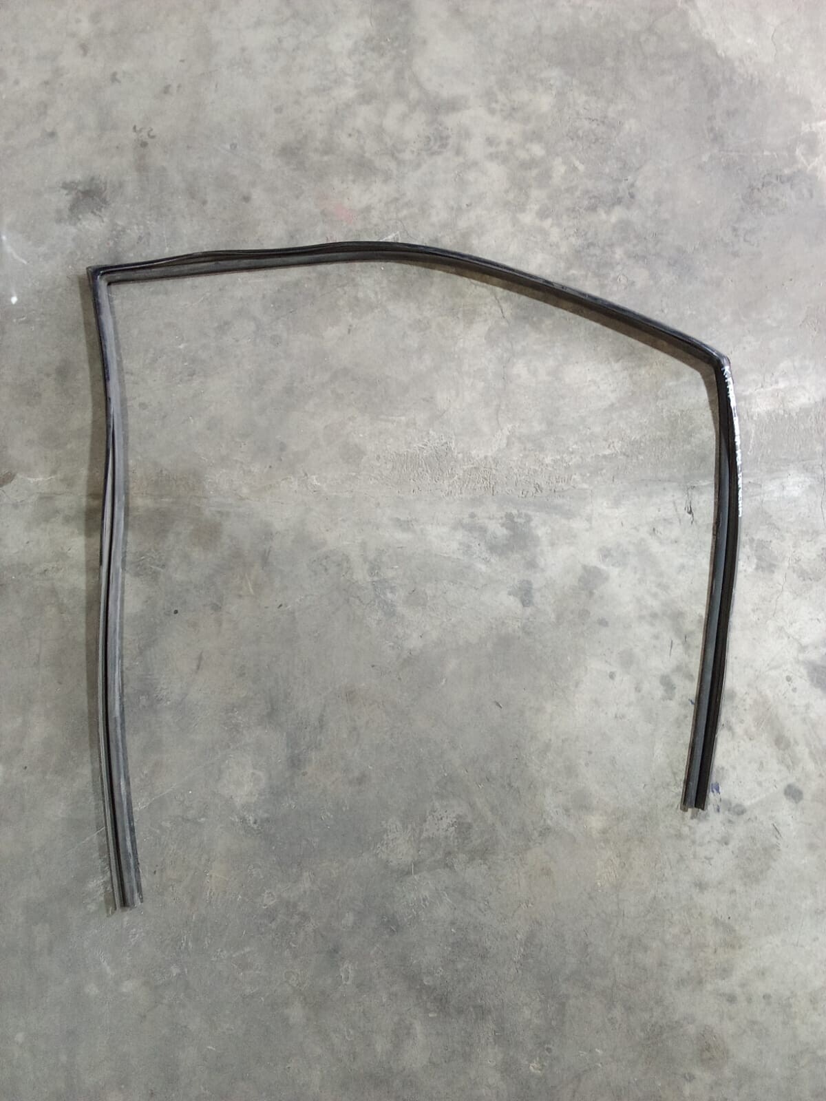GOMA CONTORNO VIDRIO PUERTA DELANTERA DERECHA Kia Pride 1998