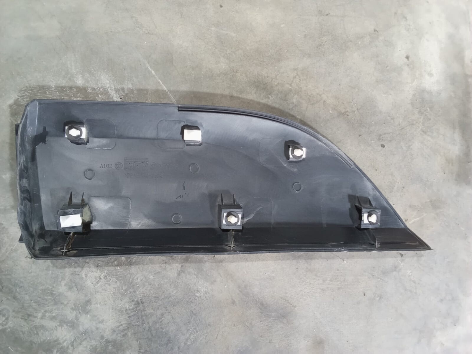 MOLDURA EXTERIOR PUERTA TRASERA DERECHA BRILLIANCE V3 15 2019