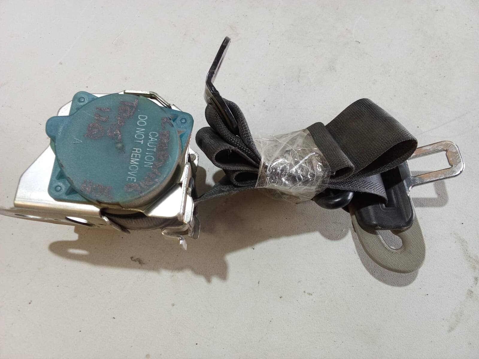 CINTURON TRASERO IZQUIERDO Kia MORNING EX11 2011