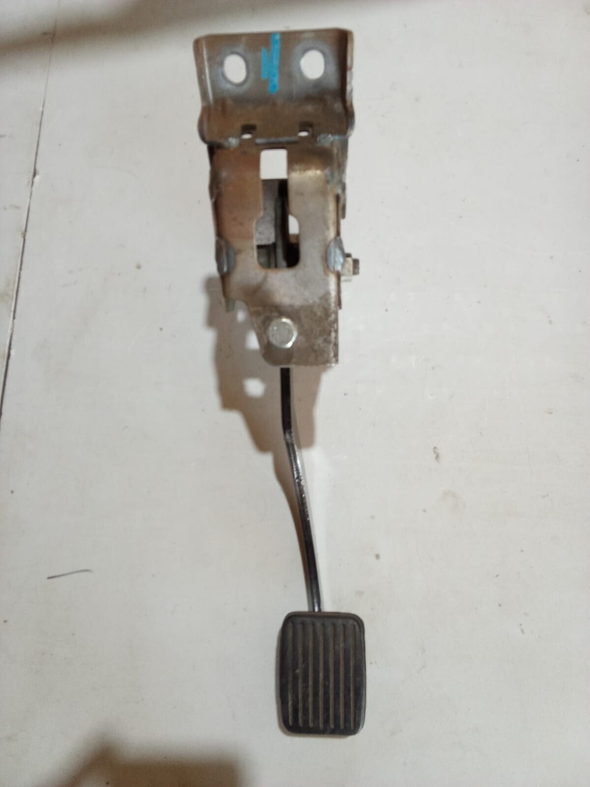 PEFAL DE EMBRAGUE Kia MORNING EX11 2011