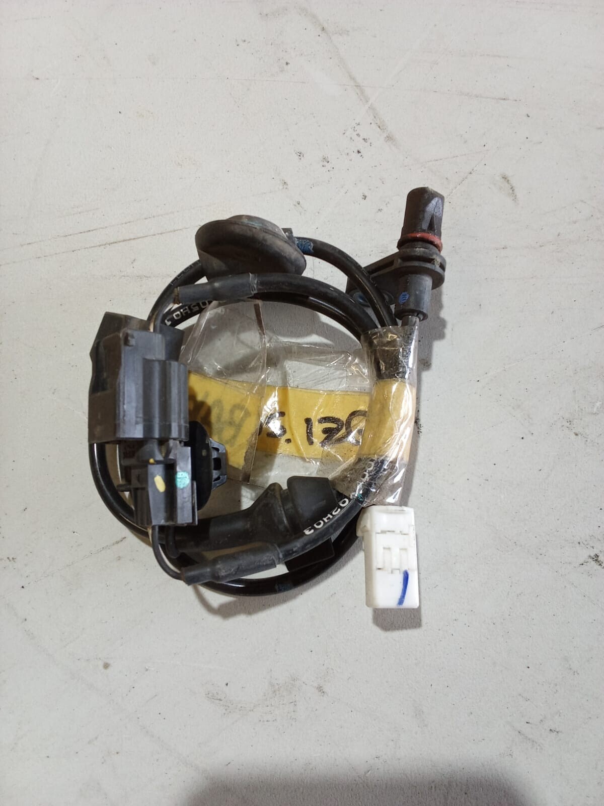 SENSOR ABS FRENO TRASERO IZQUIERDO Suzuki Baleno 2021
