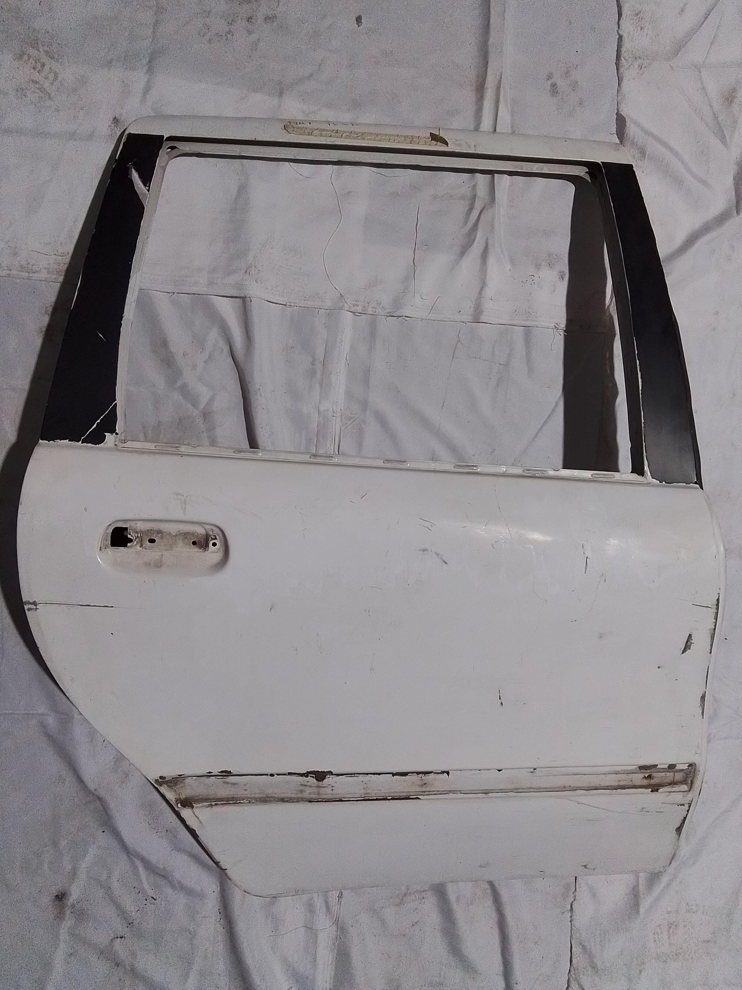 PUERTA TRASERA DERECHA Fiat punto 75 1998