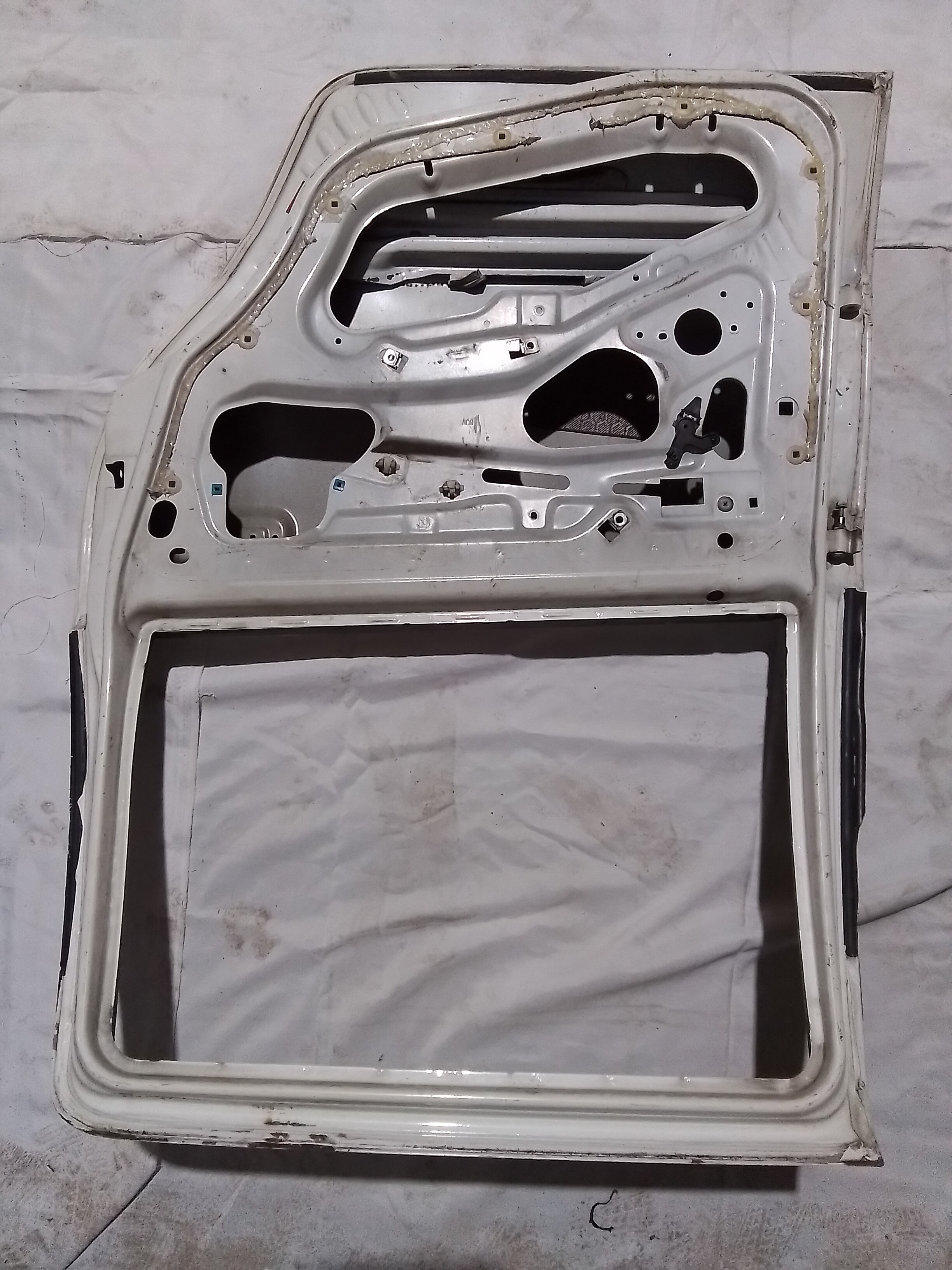 PUERTA TRASERA DERECHA Fiat punto 75 1998