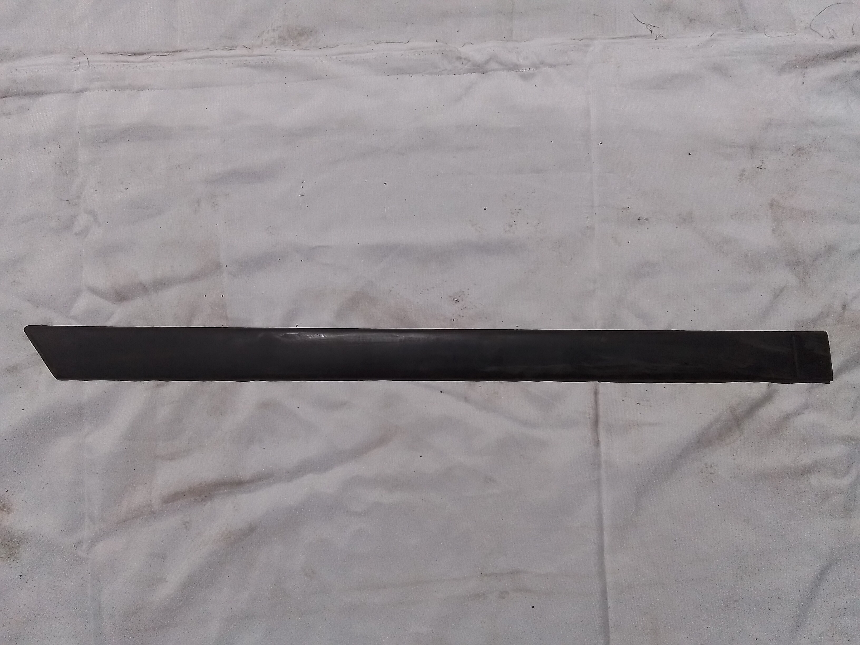 MOLDURA EXTERIOR PUERTA TRASERA DERECHA Fiat punto 75 1998