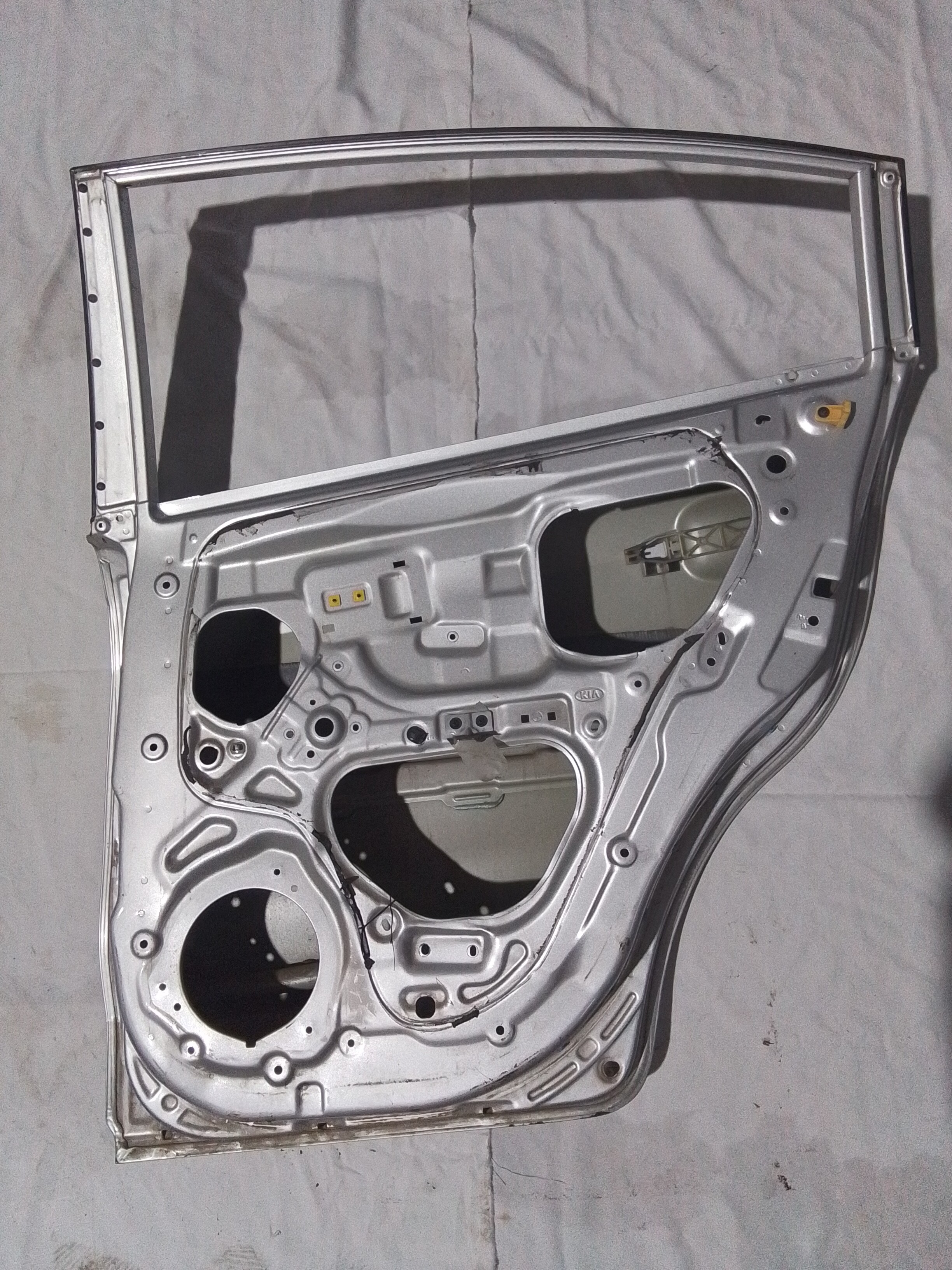 PUERTA TRASERA DERECHA Kia RIO 4 2014