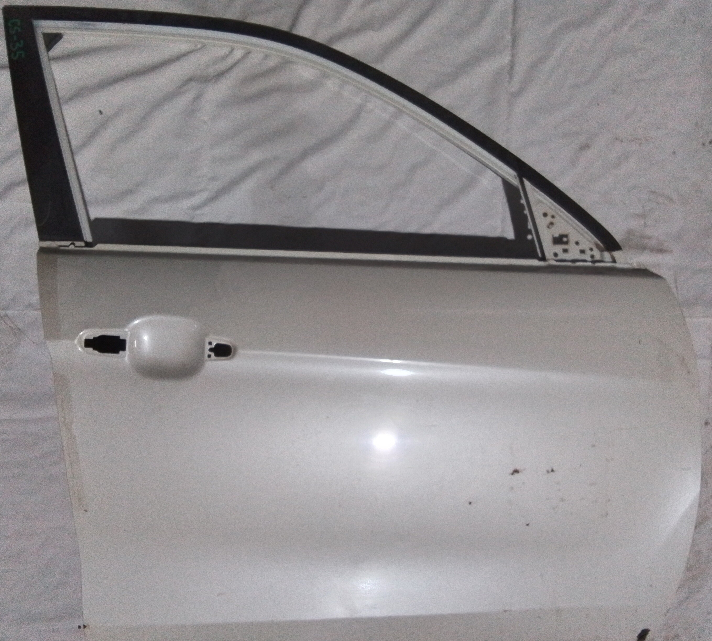 PUERTA DELANTERA DERECHA Changan CS35 2015