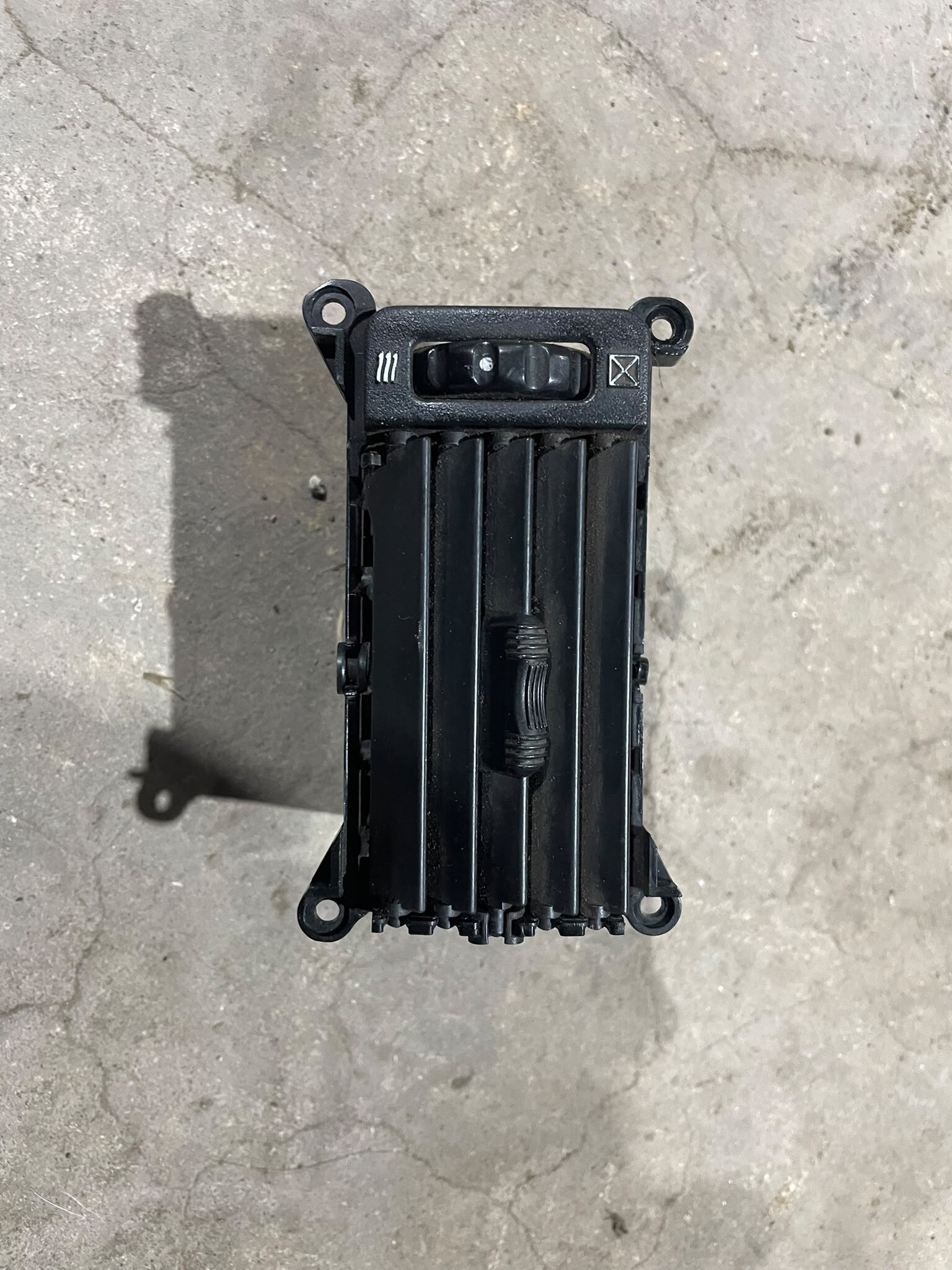 DIFUSOR CENTRAL Mazda 323 1993