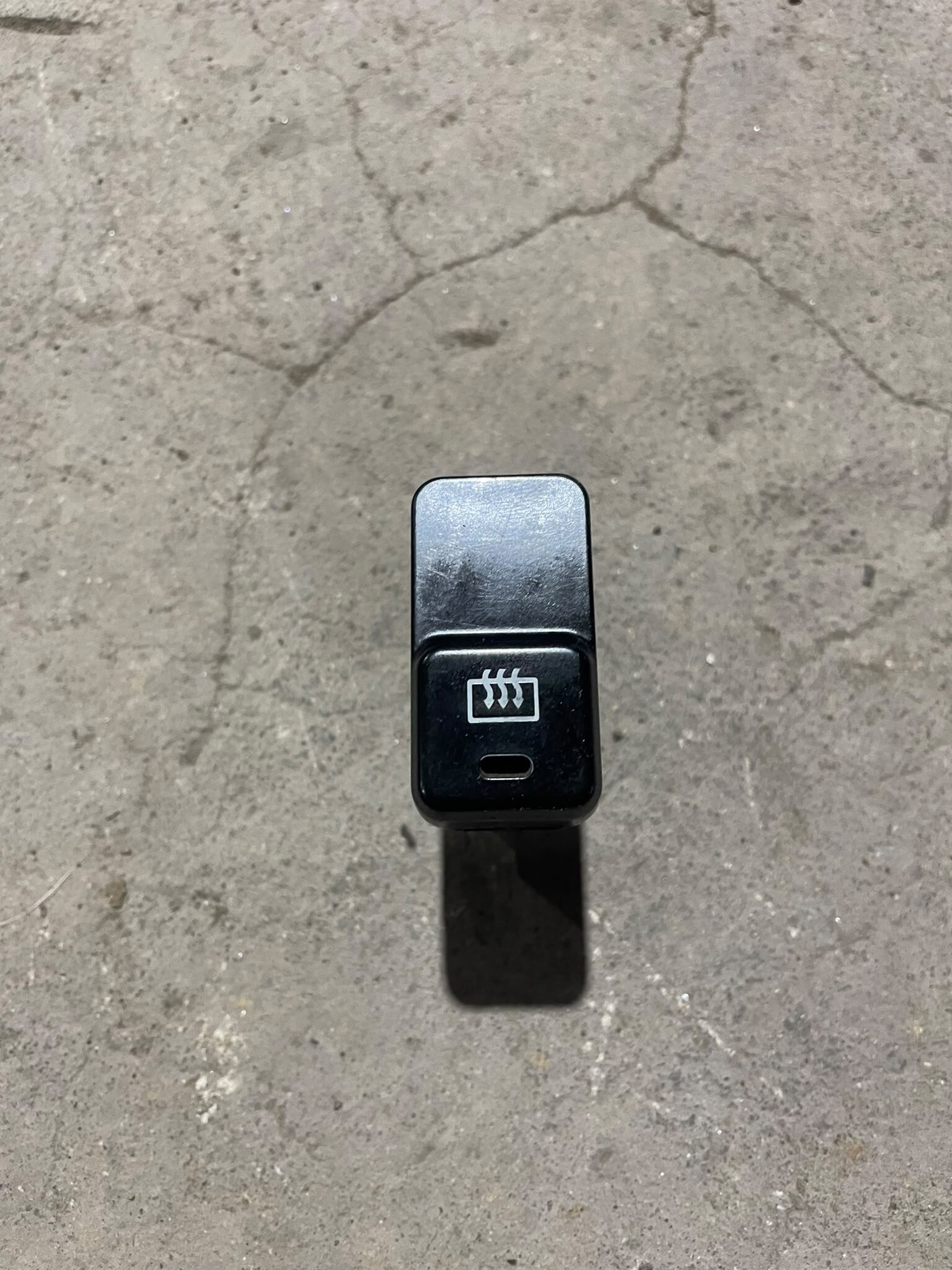 BOTON DEFROSTER Mazda 323 1993