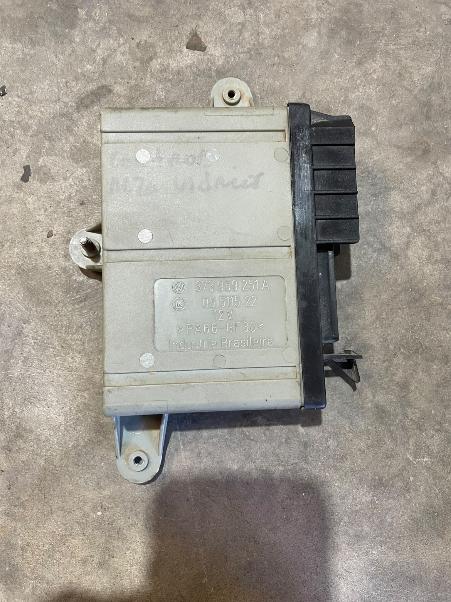 MODULO CONTROL DE VIDRIOS Volkswagen gol 2001