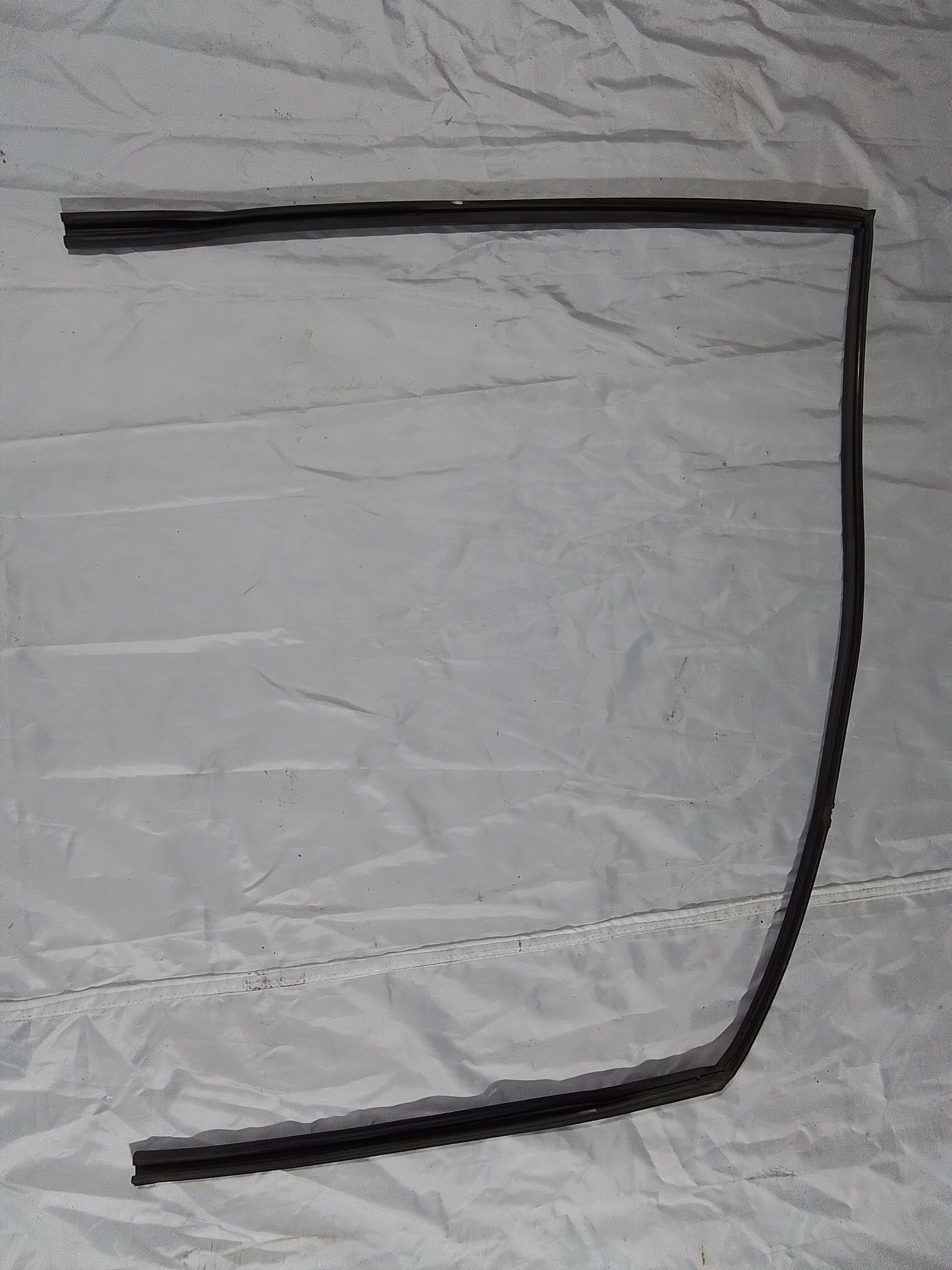 GOMA INTERIOR VIDRIO PUERTA DELANTERA DERECHA Mazda 323 1993