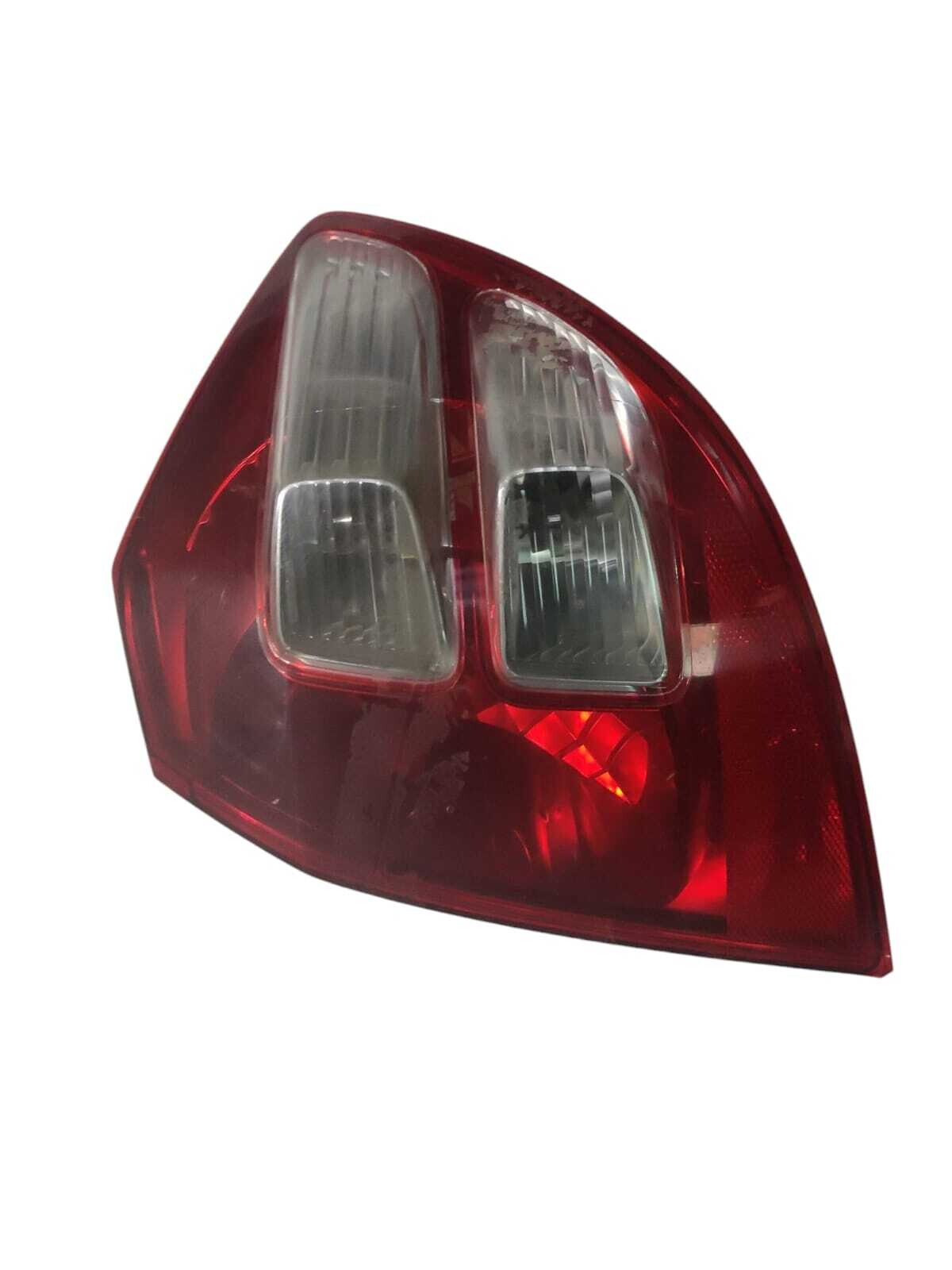 FOCO TRASERO DERECHO Honda FIT 2012