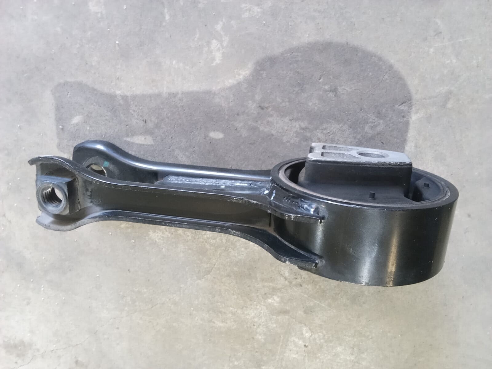 SOPORTE MOTOR TRASERO Chevrolet Captiva 2021