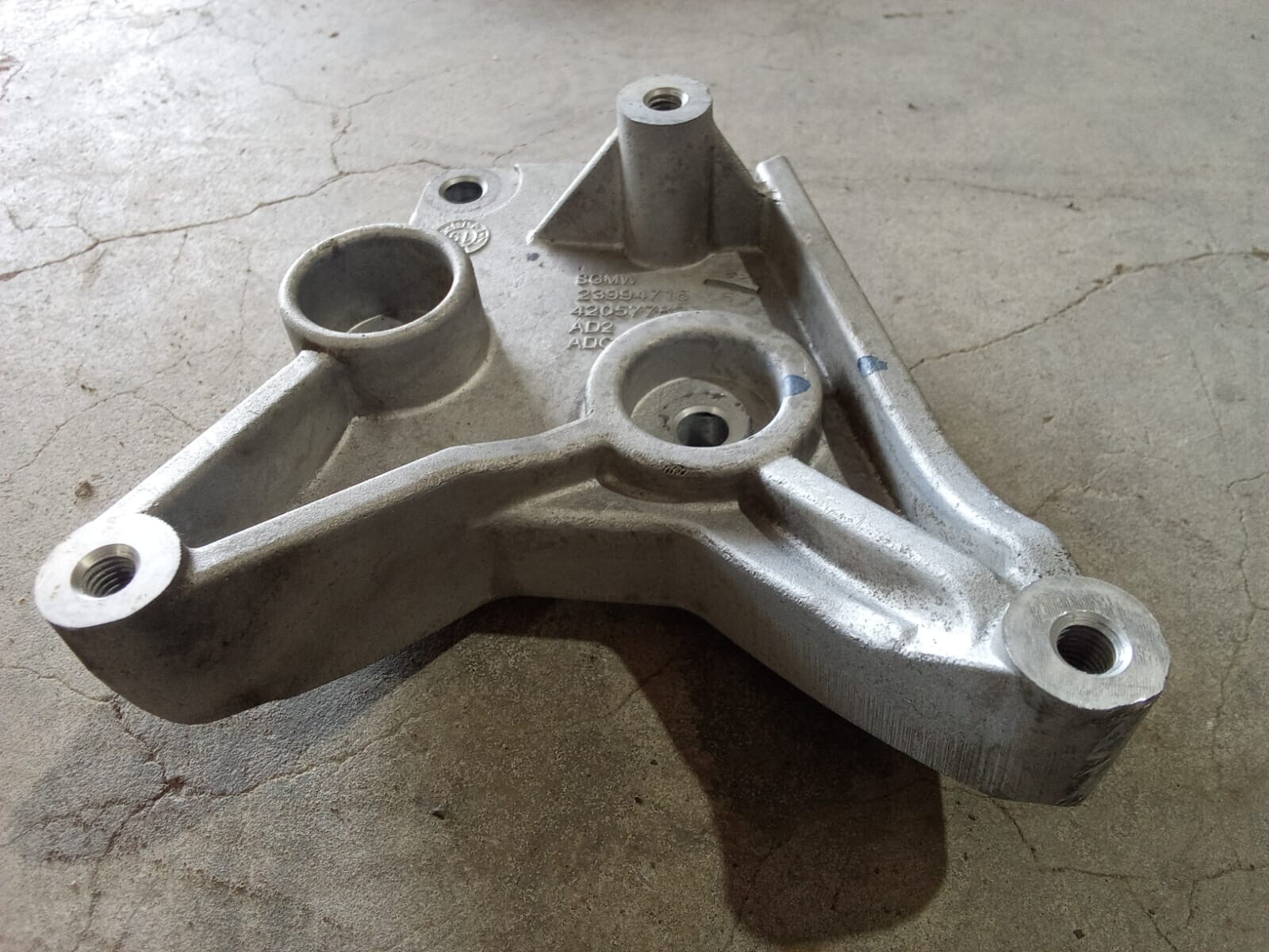SOPORTE INFERIOR MOTOR Chevrolet Captiva 2021