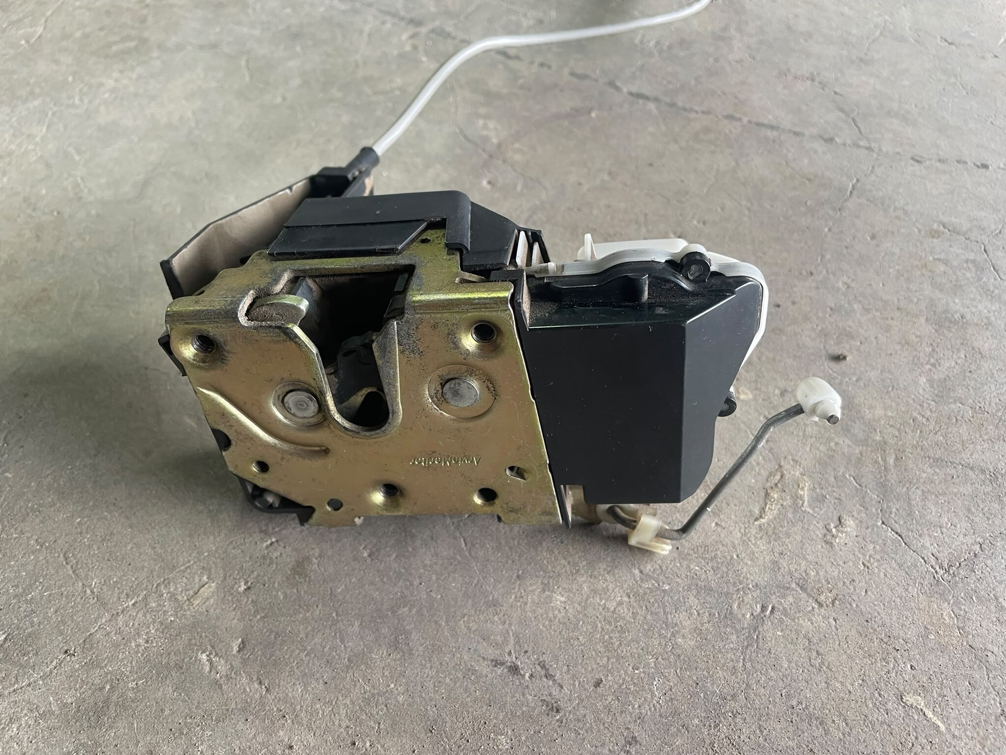 CHAPA PUERTA DELANTERA DERECHA Peugeot 307 2004