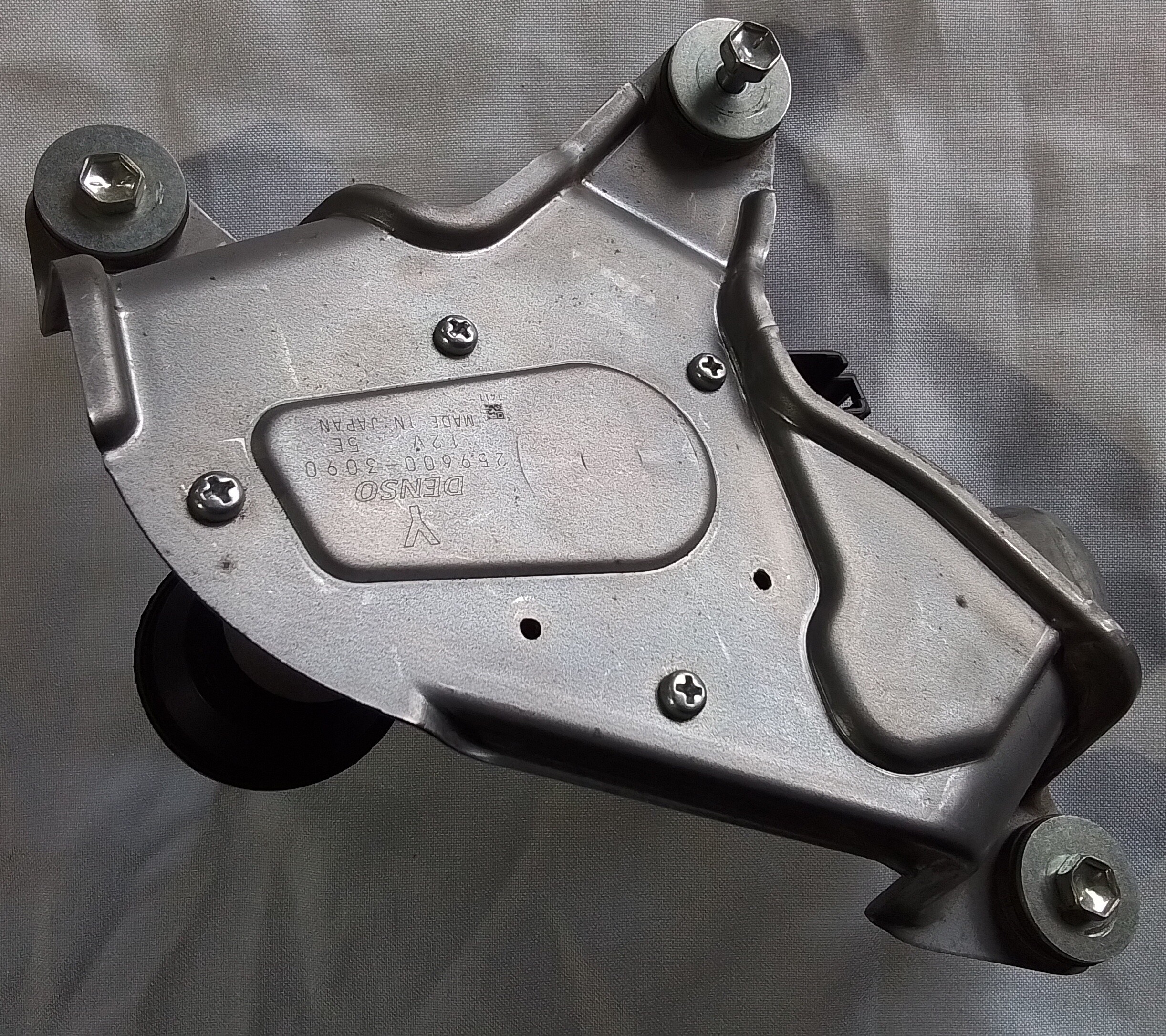MOTOR LIMPIA PARABRISAS PORTALON Suzuki Baleno 2021
